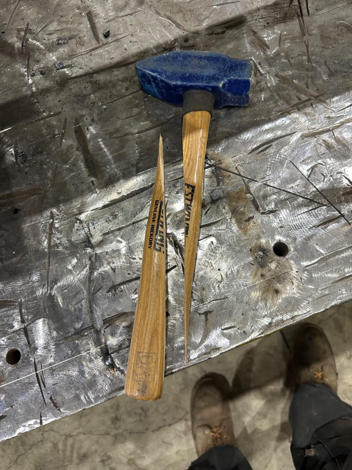 Estwing 4 lb Blacksmith Hammer with 14-Inch Hickory Wood Handle, Fully Forged Induction Hardened Head, Cross Peen End, Model #62314 customer photo 1