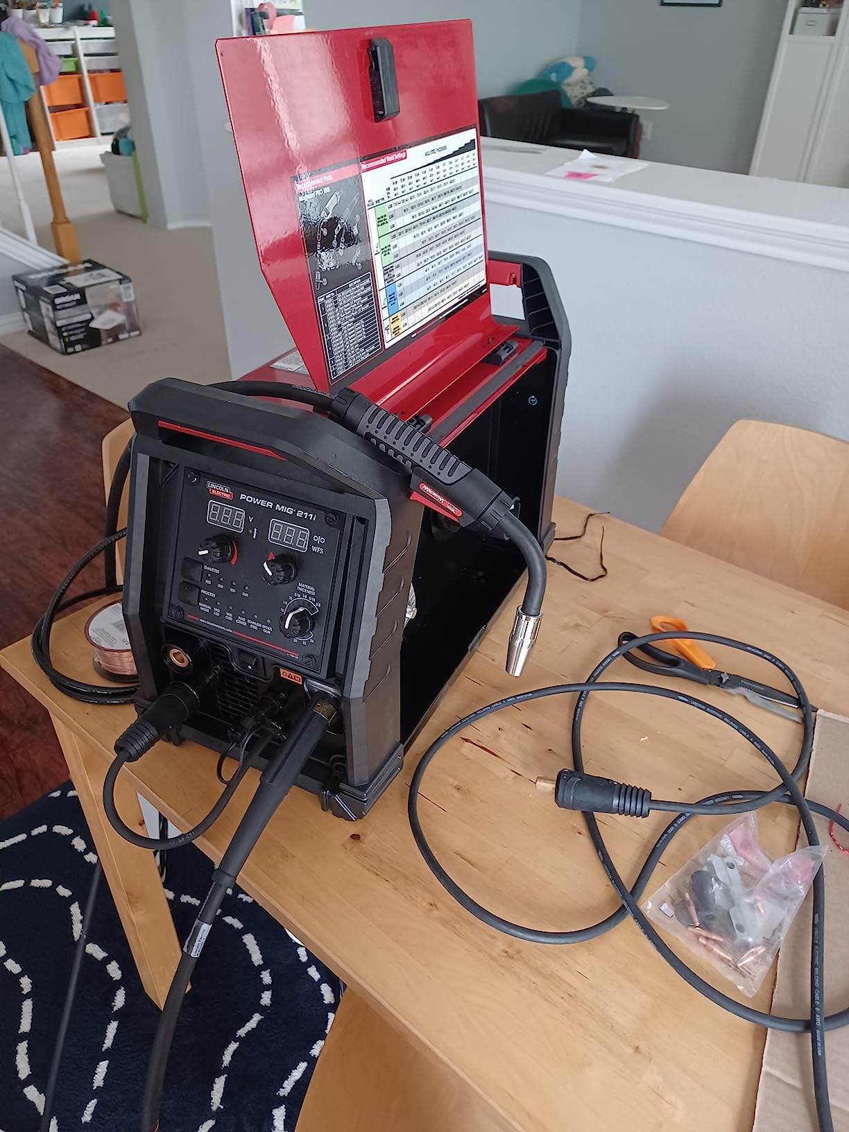 Lincoln Electric Power MIG 211i MIG Welder, Dual-Voltage 120/230 V, 20-211 A Output, Flux-Cored Ready, Portable 41 lb customer photo 2