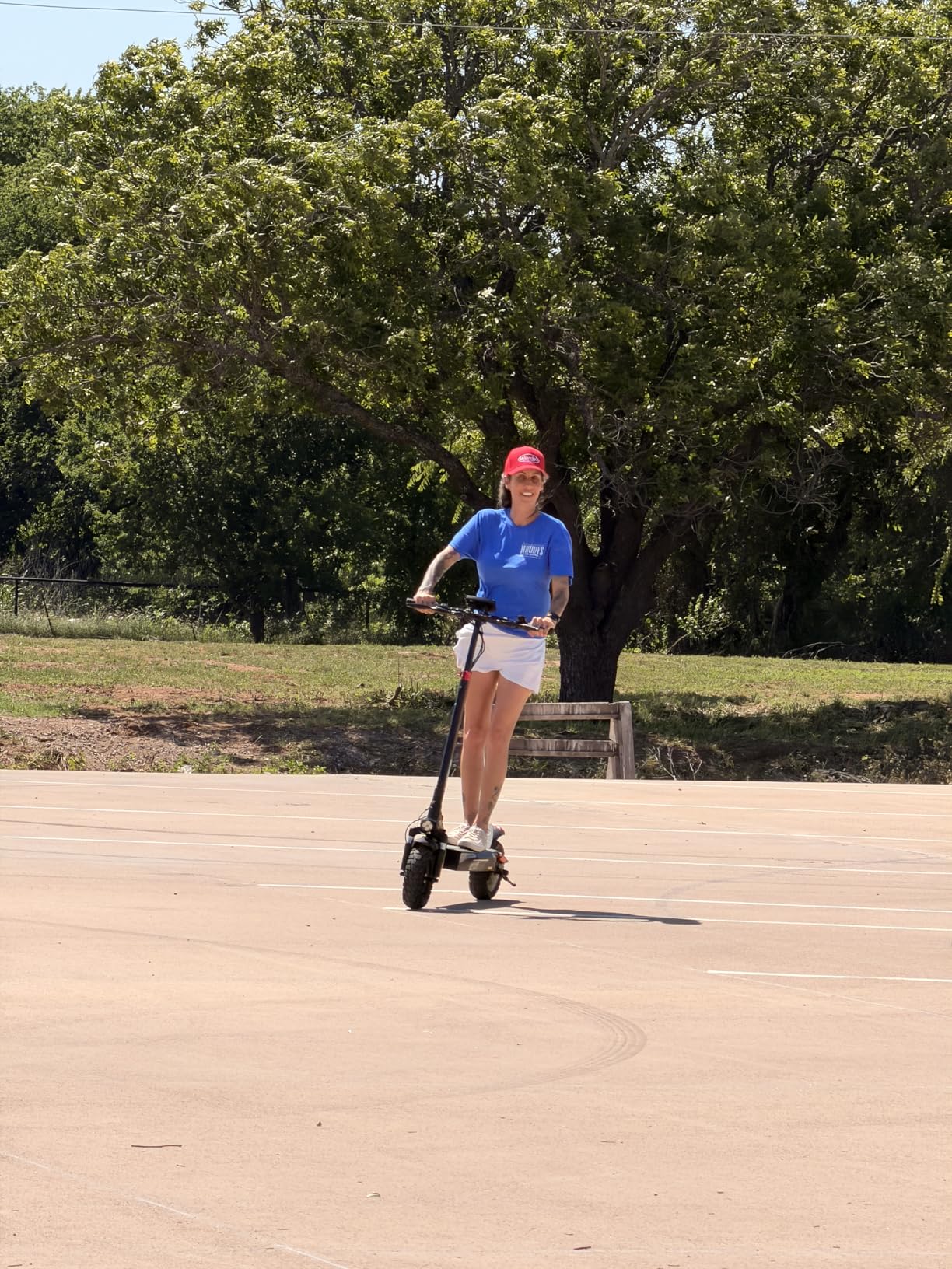 iScooter iX3/iX4 Electric Scooter, Off Road Tires, 800W Motor E-Scooter Up to 25/28 Miles Range, Top Speed 25/28 MPH, Adjustable Handlebar Height, Folding Commuting Electric Scooter for Adults customer photo 1