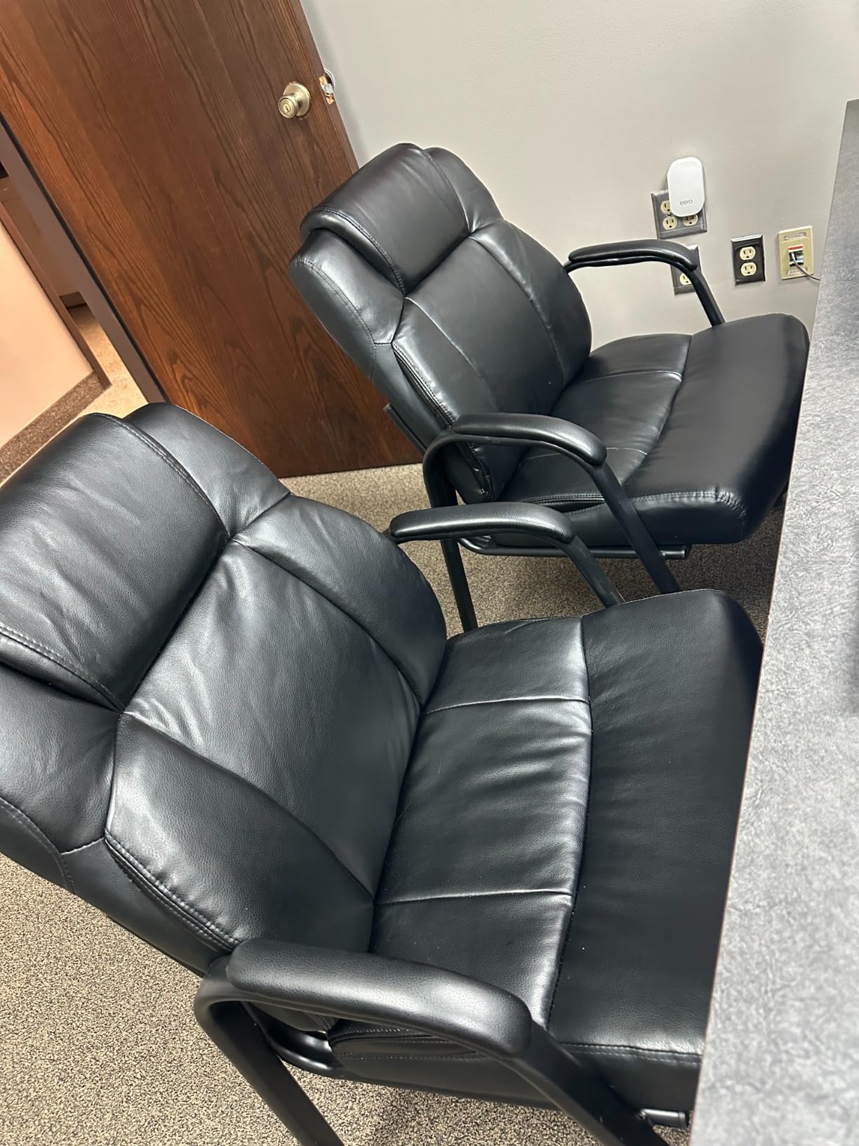 CLATINA Big & Tall 500 lb. Guest Chair, Leather Reception Chairs with Sled Base and Padded Arm Rest for Waiting Room Office Home and Meeting Conference-Black (4 Pack) customer photo 2