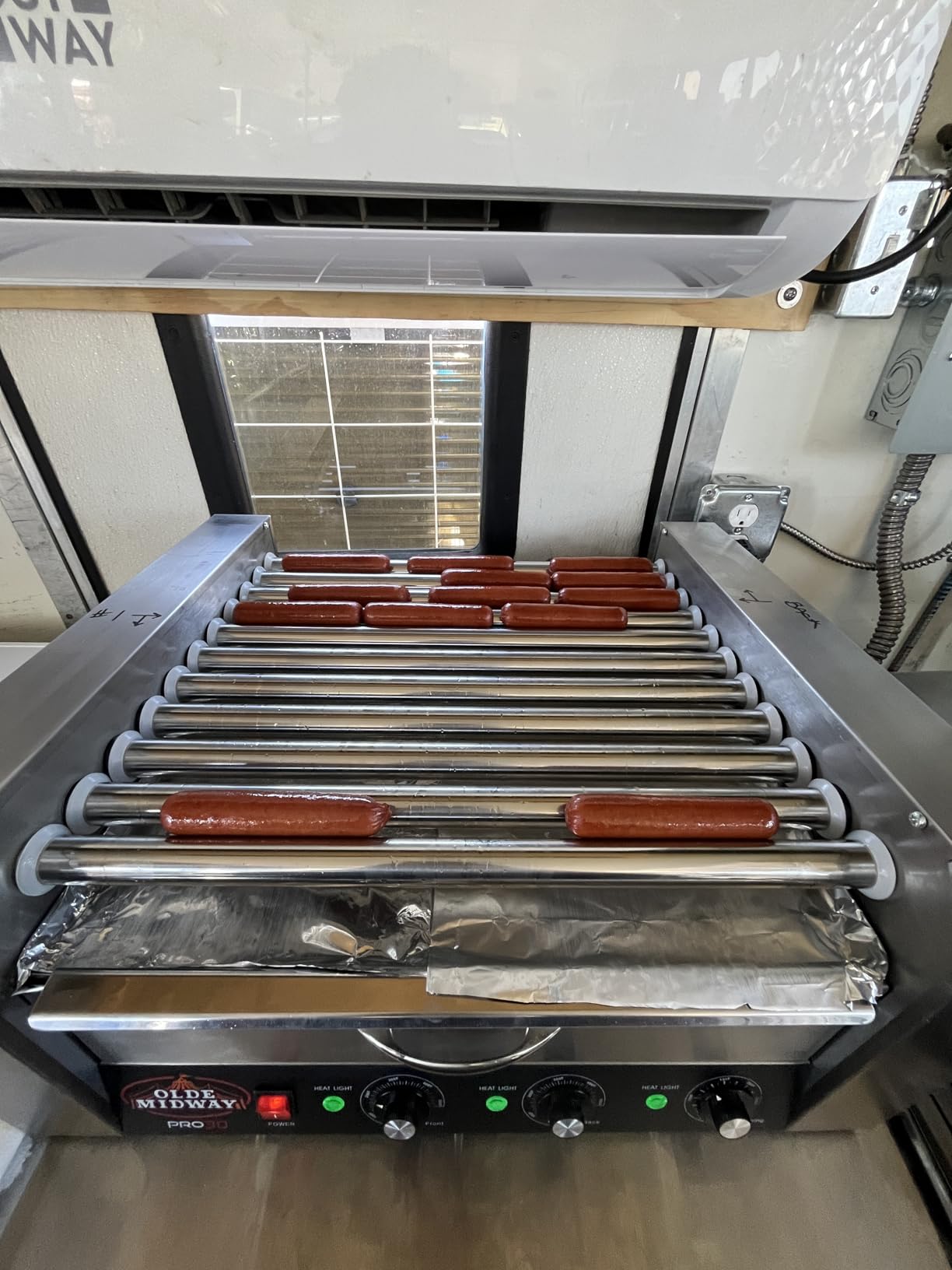 Olde Midway Electric 30 Hot Dog 11 Roller Grill Cooker Machine with Bun Warming Drawer and Cover - Commercial Grade, Stainless Steel customer photo 1