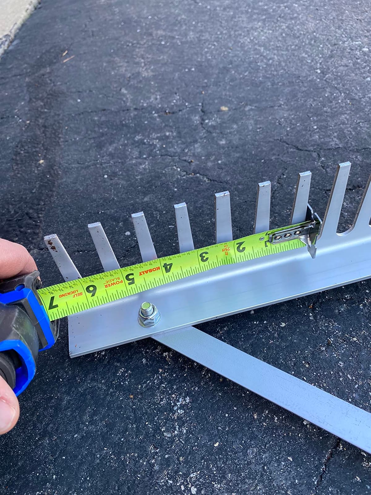 Colwelt Landscape Rake - 24Tines, Aluminum Head with 68