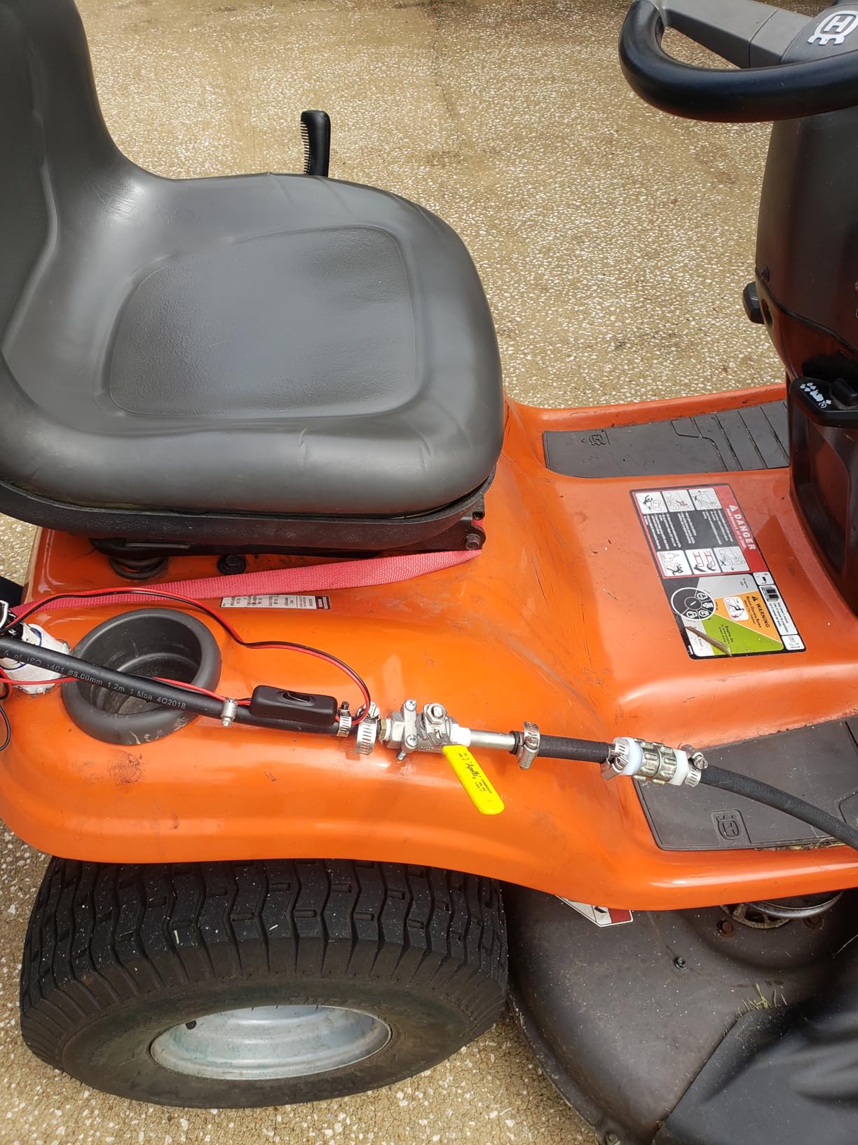 CHAPIN 8-Gallon ATV Spot Sprayer, 12V Pump for Easy Spraying | Chemical-resistant tank; ideal for ATV and UTV spraying customer photo 1