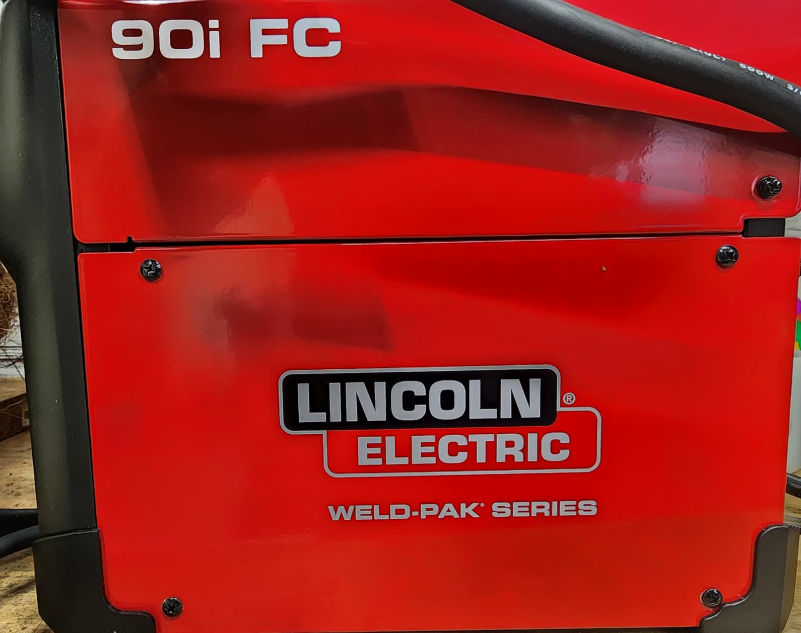 Lincoln Electric 90i FC Flux Core Wire Feed Weld-PAK Welder, 120V, Portable w/Shoulder Strap, Protective Metal Case customer photo 2