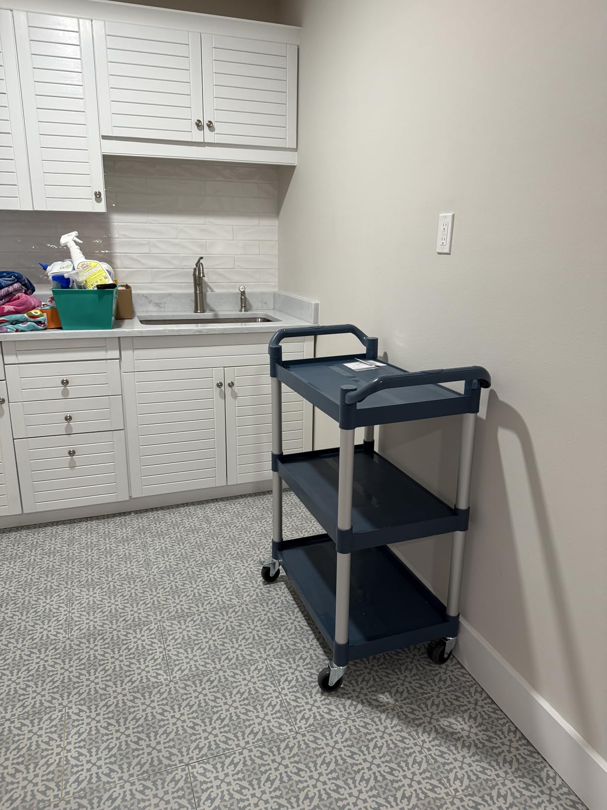 Plastic Utility Carts with Wheels, 3-Tier Restaurant Cart, Heavy Duty Rolling Cart Food Service Cart 420LBS, Bus Cart with Lockable Wheels and Rubber Hammer for Warehouse/Kitchen, Black customer photo 1