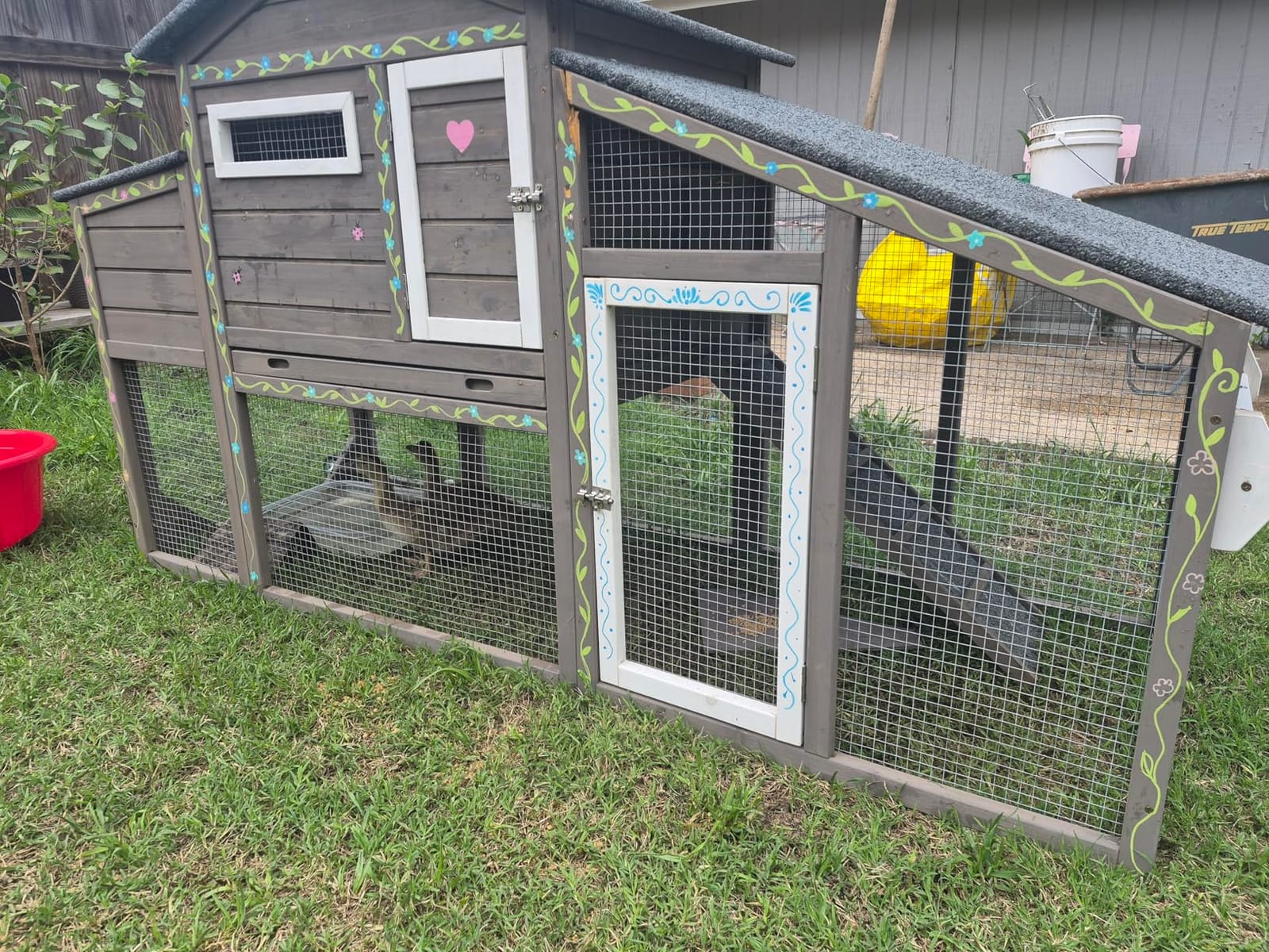 Chicken Coop Large Wooden Chicken Tractor - with Wheels Waterproof Outdoor Hen House Poultry Cage Back Yard Chicken Coops with Run, Laying Boxes, and Removable Tray, for Chickens, Ducks, Rabbits customer photo 1