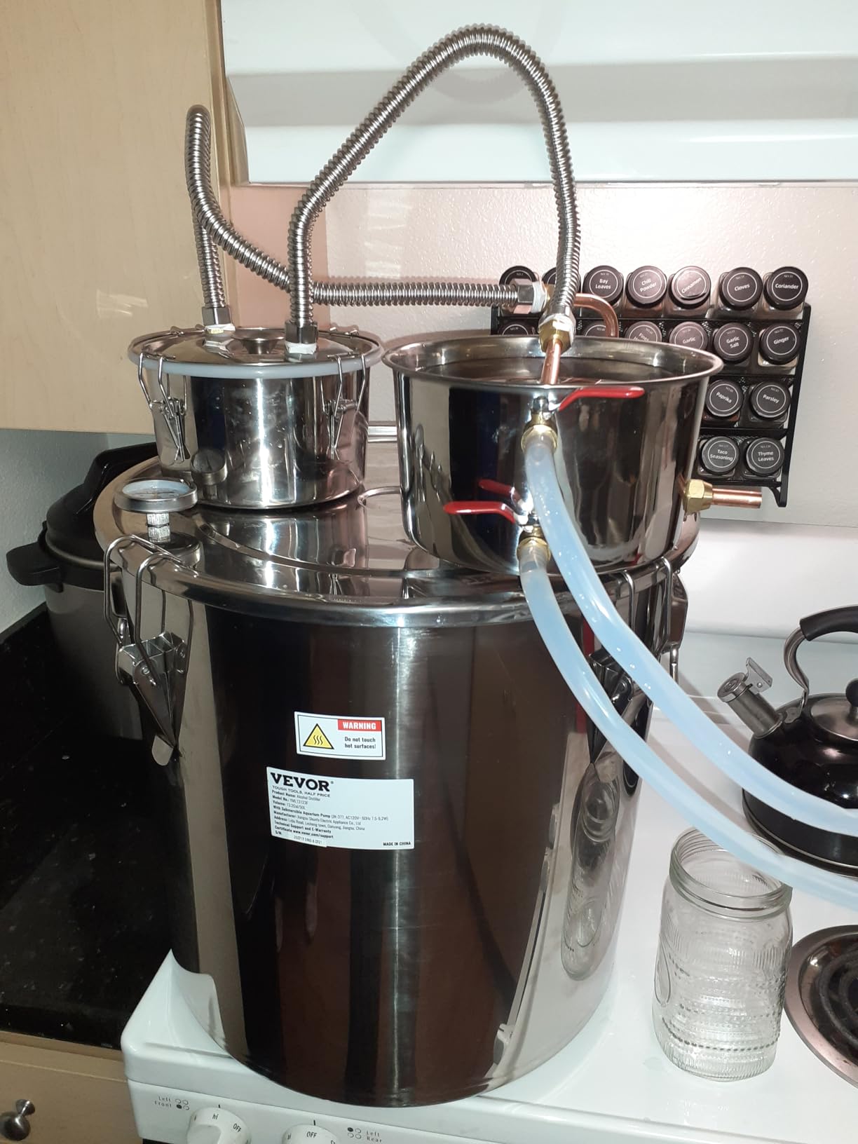VEVOR Alcohol Still 8 GAL / 30 L Alcohol Distiller Kit with Thumper Keg | For DIY Brewing, Stainless Steel Home Distillery with Copper Tube, Build-in Thermometer, Water Pump, One-way Exhaust Valve customer photo 2