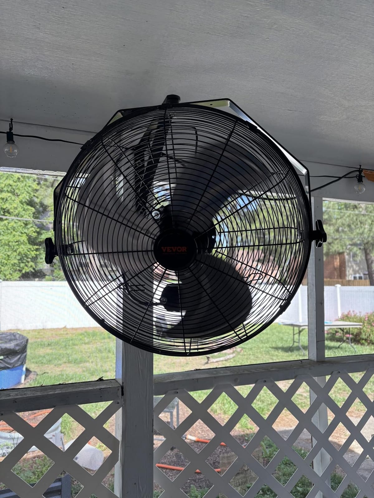 VEVOR 30 Inch Wall-Mount Misting Fan, 3-speed IP44 Waterproof Oscillating, Max. 9500 CFM Wall Mounted Fan for Outdoor, Commercial, Residential, Greenhouse, Workshop, Patio, Black, ETL Listed customer photo 1