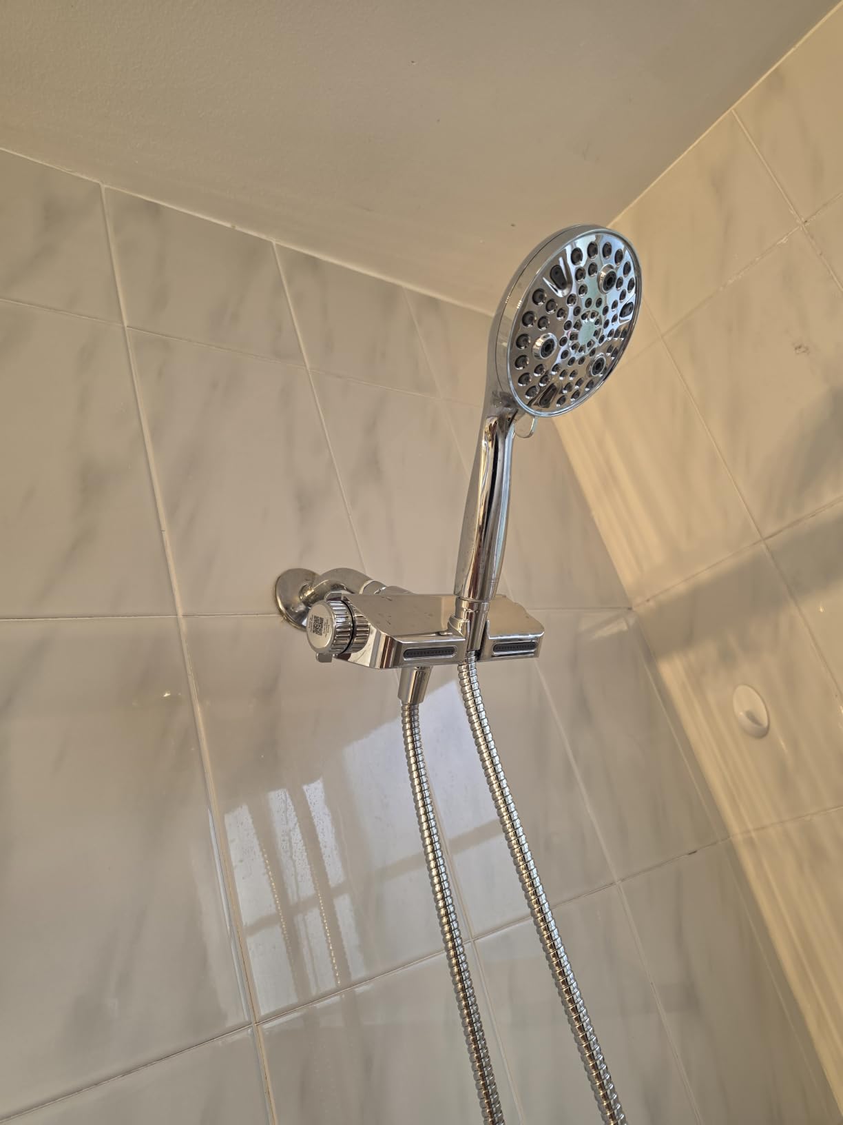 MakeFit Filtered Shower Head with Handheld Combo Matte Black - Dual 2-in-1 Spa System with Massage Shower and 10 Modes Hand Held Shower, High Pressure with Built in Power Wash Mode customer photo 1