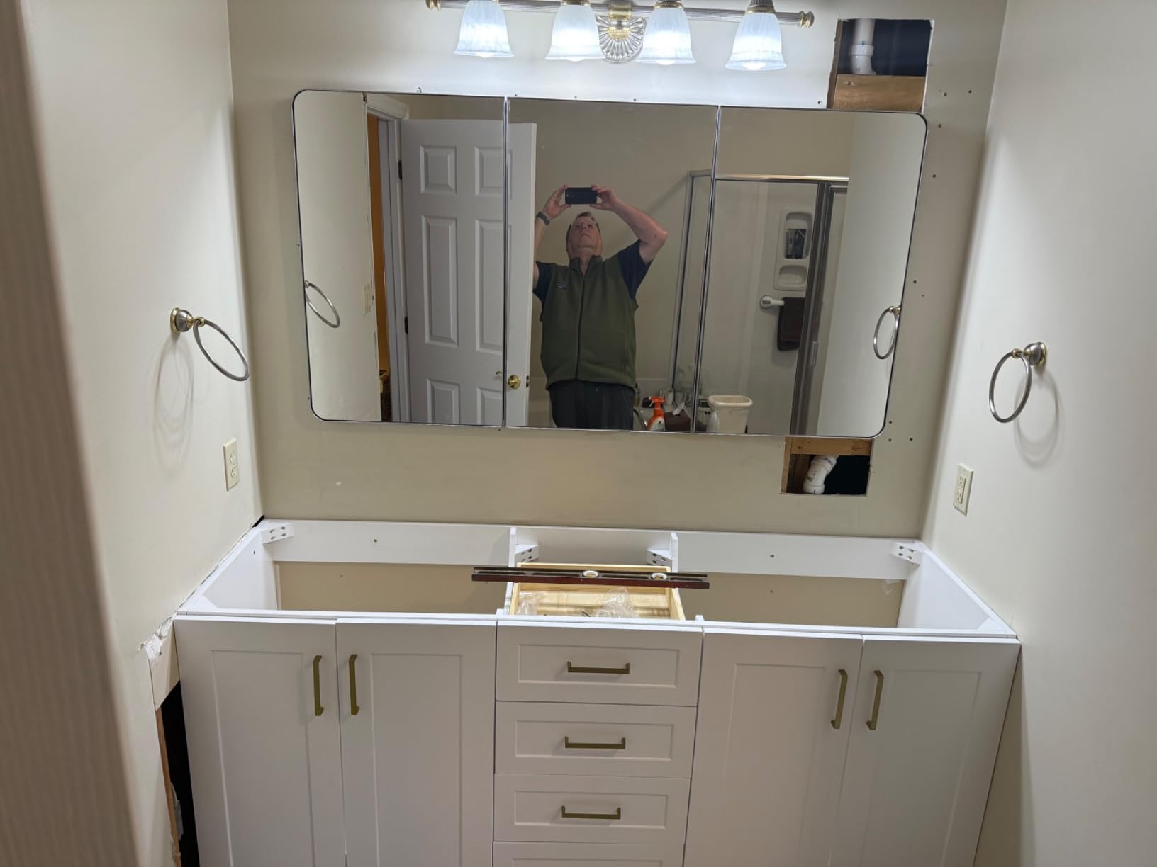 Keonjinn 24 x 32 Inch Black Recessed Medicine Cabinets, Bathroom Mirrored Medicine Cabinet, Black Stainless Steel Framed, Adjustable Shelves, in Wall or Surface Mount, Sturdy & Heavy, Farmhouse customer photo 1