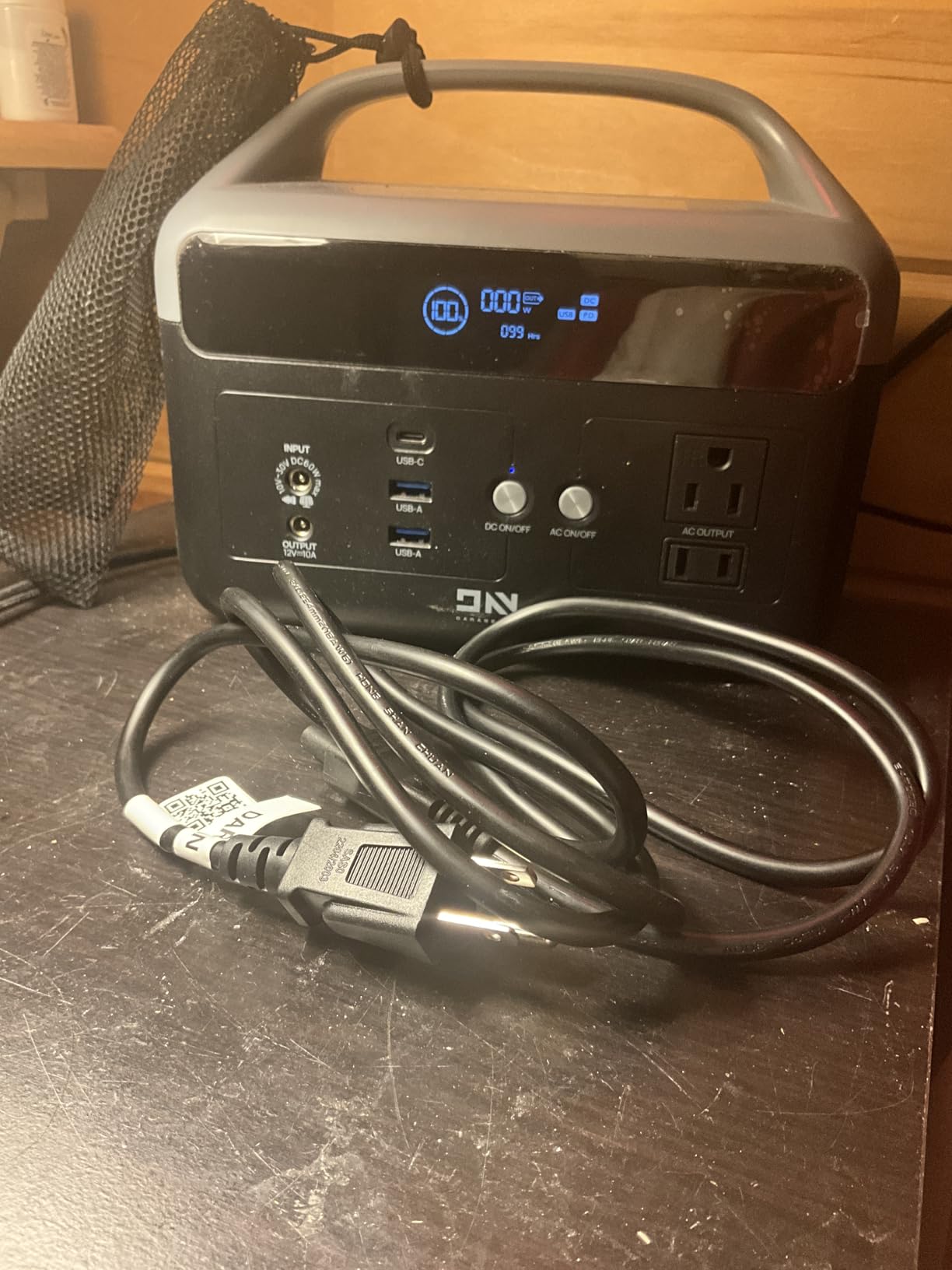 DaranEner Portable Power Station, 192Wh LiFePO4 Battery Backup Solar Generator with w/2 300W (Peak 600W) AC Outlets, USB-C PD 60W Fast Charge, Power Bank for Camping, Outdoor, Home, Emergency customer photo 1