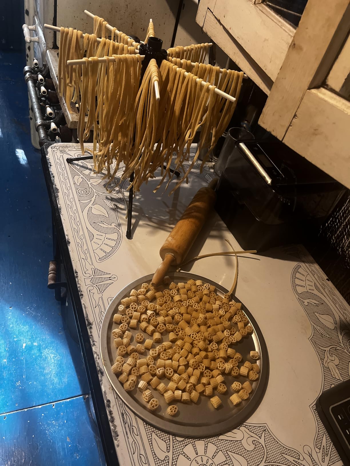 Philips 7000 Series Pasta Maker, ProExtrude Technology 150W, 8 discs, Perfect Mixing Technology, Prepare up to 8 Portions, HomeID App, White, (HR2660/03) customer photo 1