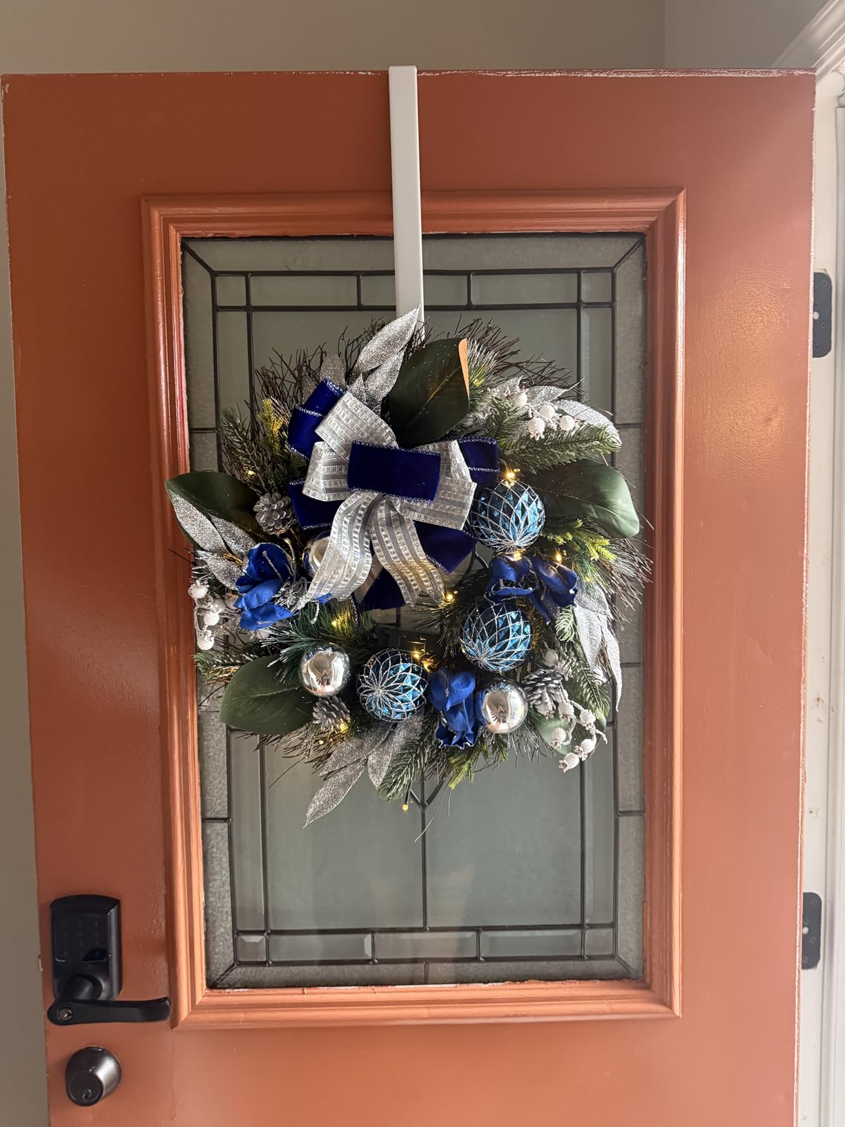 Prelit Christmas Wreath for Front Door Outside, 22 inch Be Merry Wreath with Red Black Buffalo Plaid Bow, Lighted Farmhouse Christmas Decoration - 30 LED Light/Timer, Winter Door Wreath, Porch Decor customer photo 2