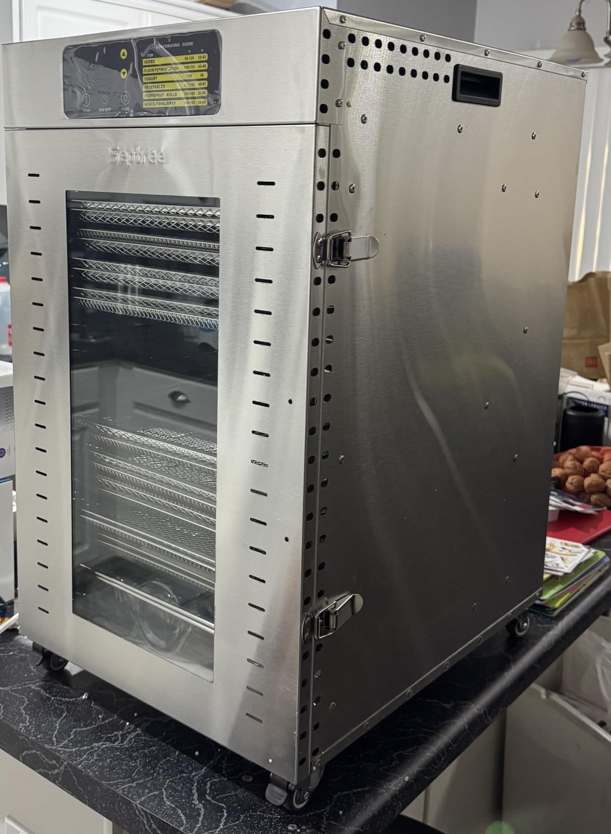 Commercial Food Dehydrator 18 Trays, 2000W Large Capacity 34.42ft² Food Dryer Machine for Jerky, Meat, Fruit, Herbs, Full Stainless Steel Industrial Dehydrater Biltong Maker customer photo 1