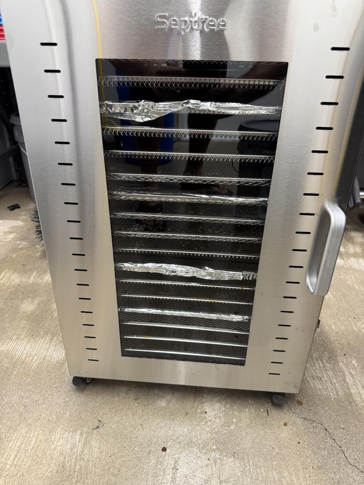 Commercial Food Dehydrator 18 Trays, 2000W Large Capacity 34.42ft² Food Dryer Machine for Jerky, Meat, Fruit, Herbs, Full Stainless Steel Industrial Dehydrater Biltong Maker customer photo 2