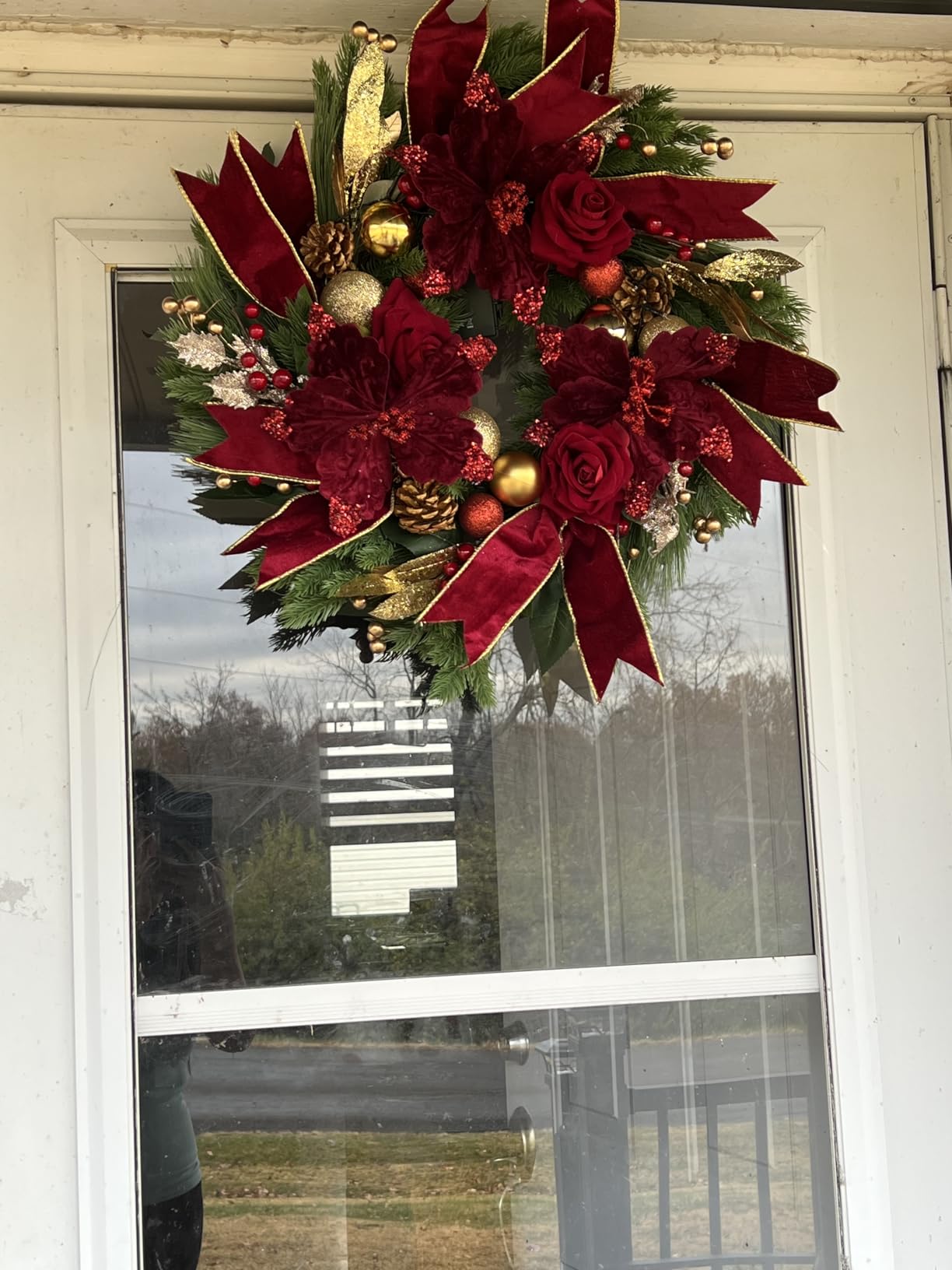 Christmas Wreaths for Front Door, Soomeir 24 Inch Outdoor Christmas Wreath with Lights, Large Prelit Wreath for Holiday Winter Window Outdoor Indoor Xmas customer photo 2