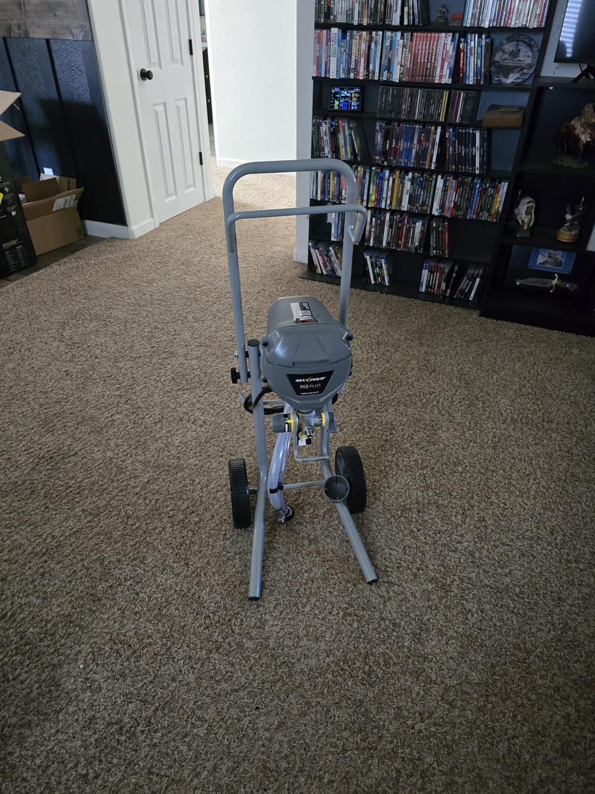 InoKraft MaXpray M3 Cart Airless Paint Sprayer, 3300 PSI, 650W, 0.31 GPM, for Large Interior & Exterior House Projects, Includes 2 x 25 ft Hoses and 18 in Extension customer photo 1