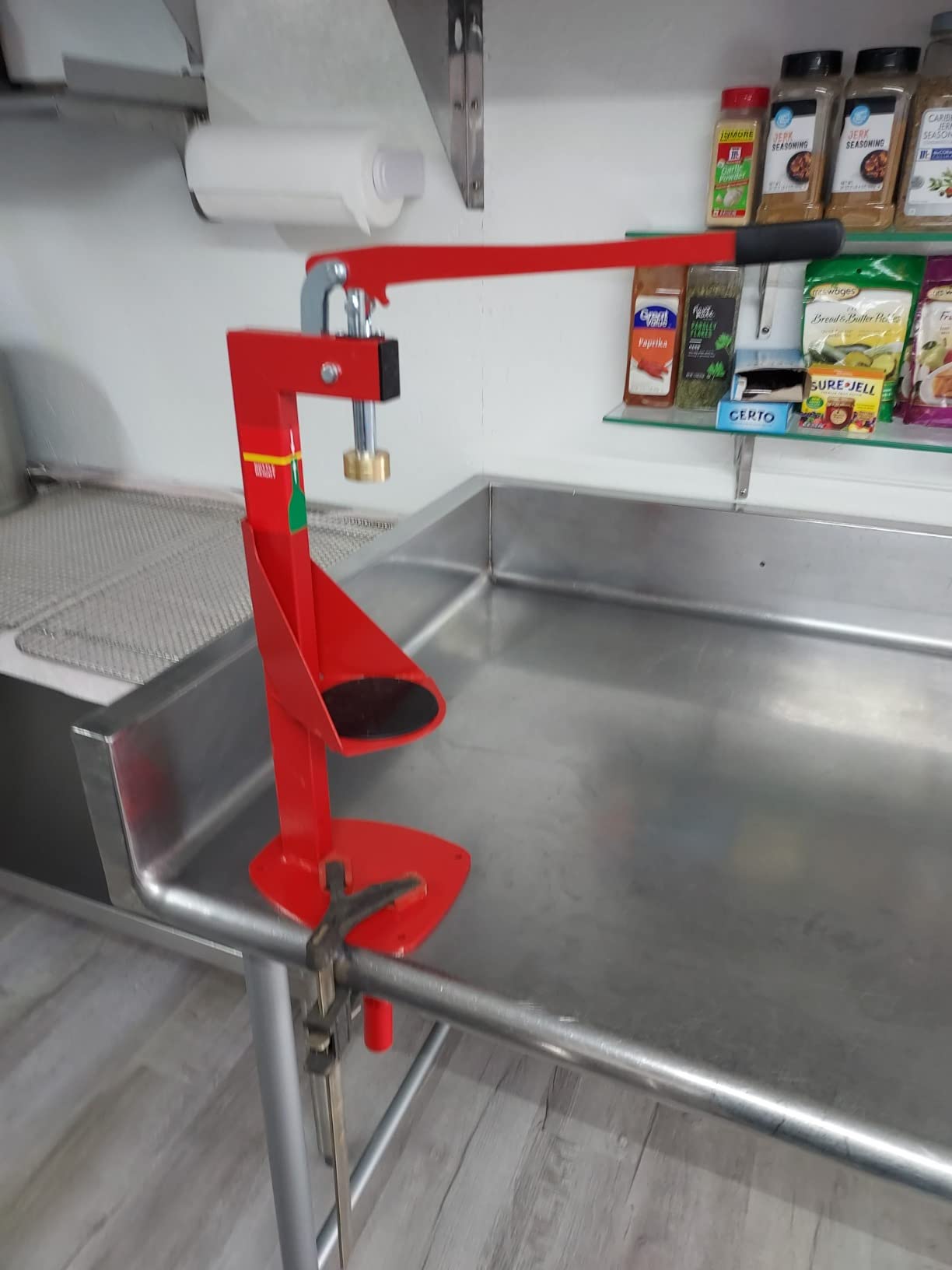 North Mountain Supply Heavy Duty Bench Bottle Capper - Compatible with 2 Sizes of Caps - All Metal - Professional Grade - Made in Italy customer photo 1