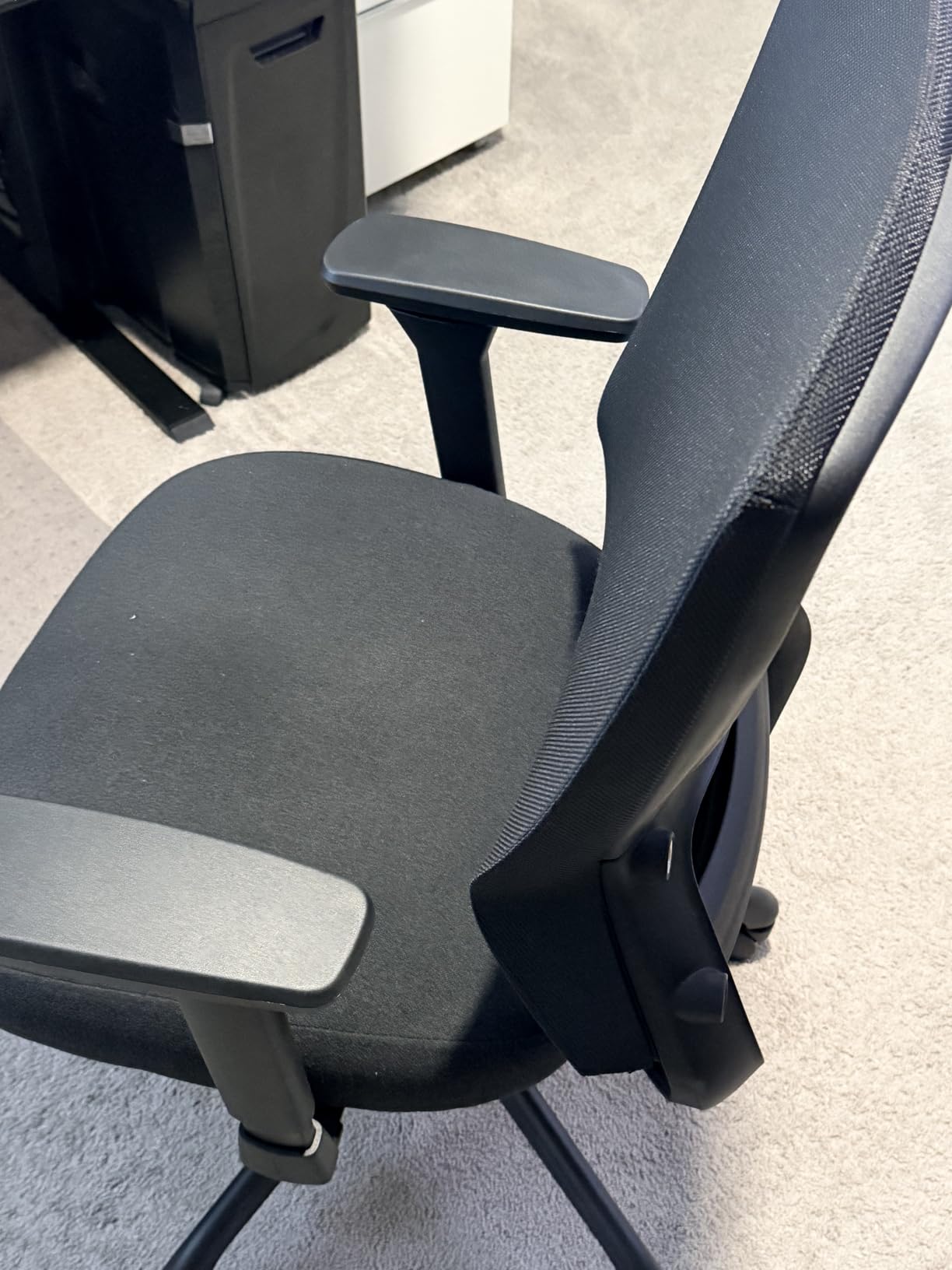 ELABEST Ergonomic Mesh Office Chair,Comfy Computer Desk Chair - BIFMA 5.1 Certified Commercial Swivel Task Chair for Home Office - Adjustable Lumbar Support & Armrests,Tilt Function,Wide Seat (Black) customer photo 2