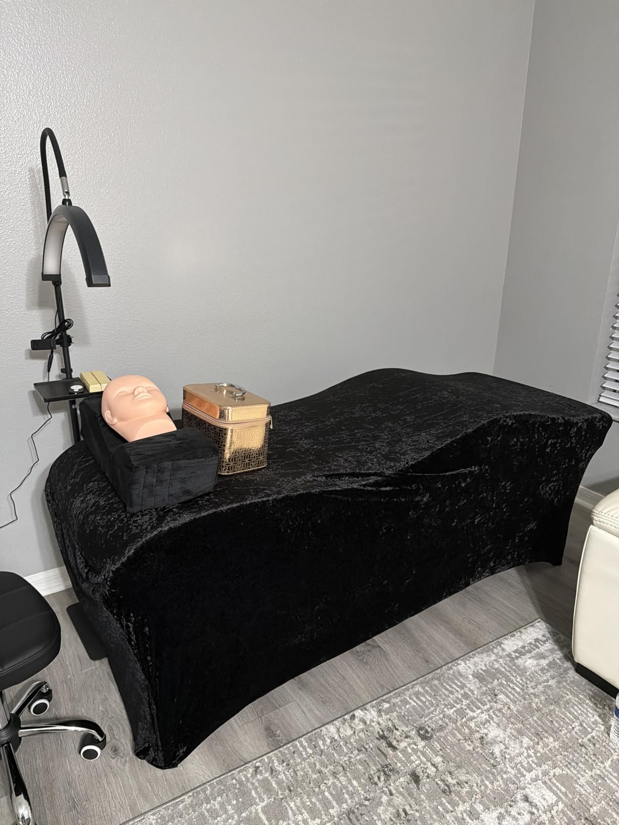 PayLessHere Massage Table Portable Spa Bed Aluminium 3 Folding Lash Bed Height Adjustable Spa Table with Non-Woven Bag customer photo 2