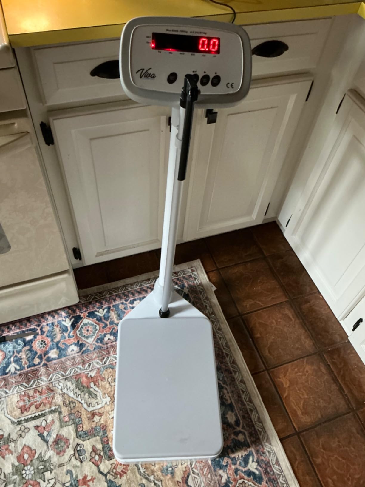 VivaComfort Digital Medical Scale for Body Weight, 660 LBs Weight Capacity Digital Medical Grade Doctor Scale, Professional Height and Weight Physician Scale customer photo 1