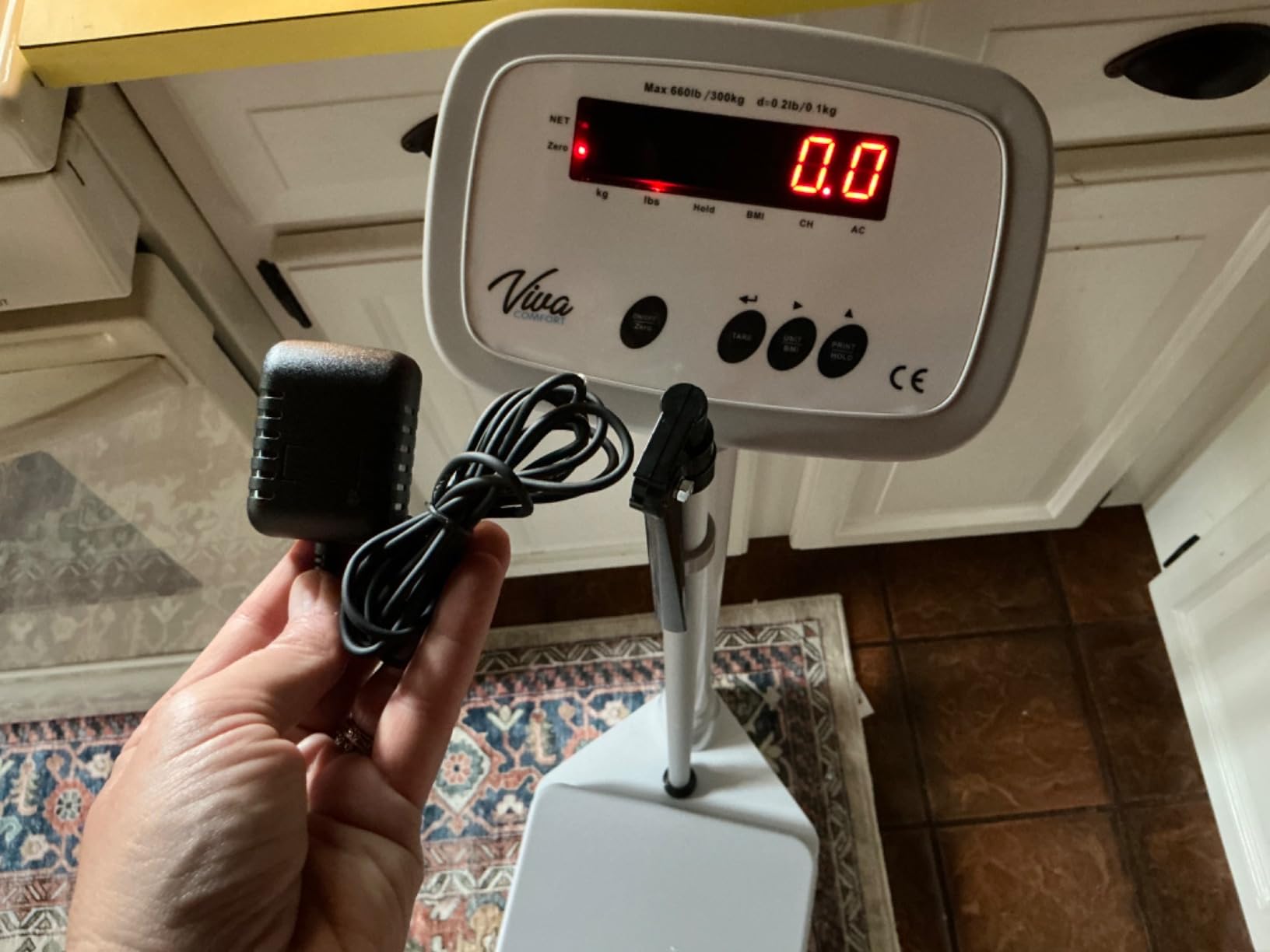VivaComfort Digital Medical Scale for Body Weight, 660 LBs Weight Capacity Digital Medical Grade Doctor Scale, Professional Height and Weight Physician Scale customer photo 2