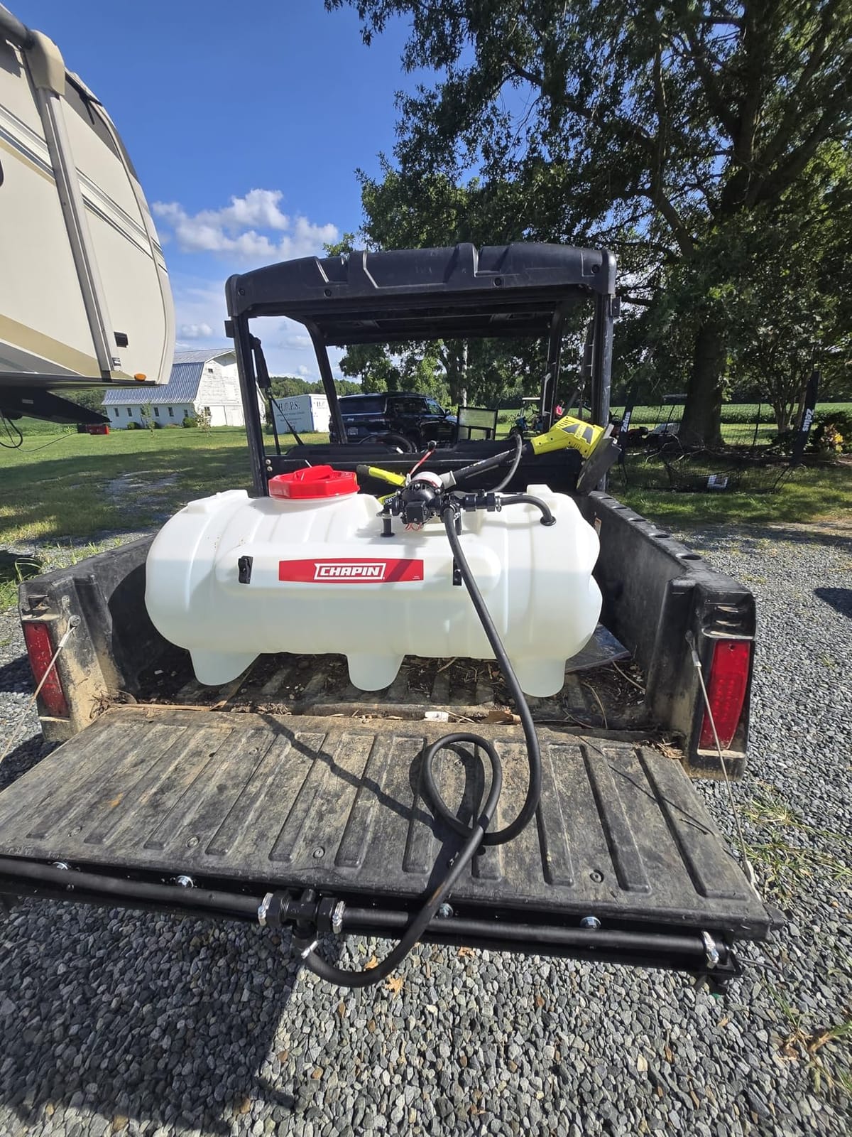 CHAPIN 97214: Made in The USA 25-Gallon 2.5GPM/12V EZ Mount Deluxe Multi-Purpose ATV/UTV Tank Sprayer customer photo 1
