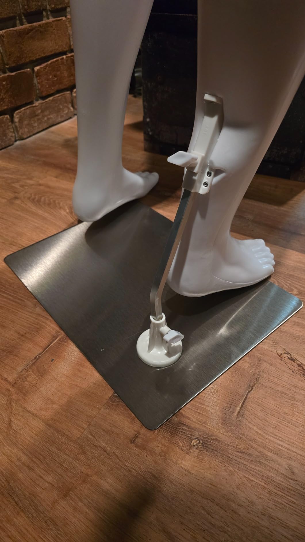 TopMaster Female Form Mannequin - Versatile 360° Design, Easy Assemble, Full Body Dress Form Female Mannequin with Adjustable Posture, Turnable Head & Flexible Limbs - White customer photo 1