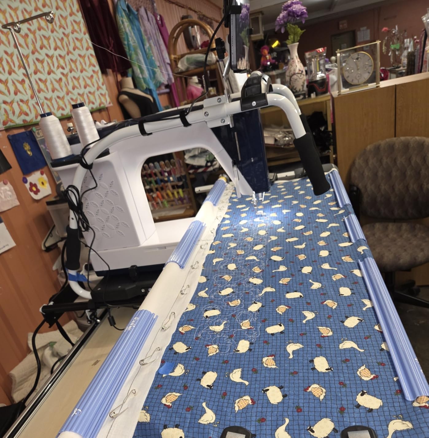Little Rebel Sewing and Quilting Machine with Built-in Stitch Regulation customer photo 2