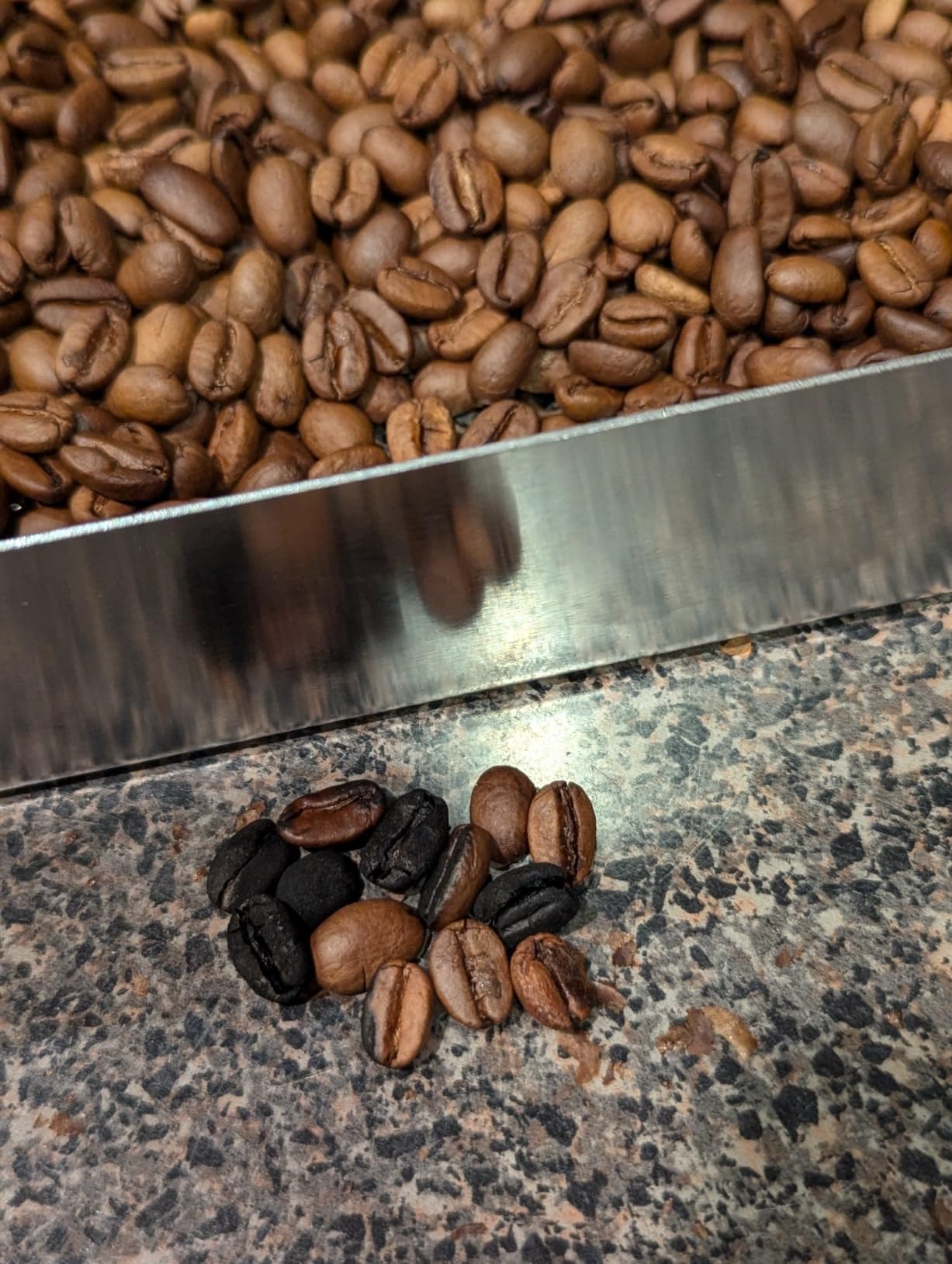 500g Automatic Coffee Roaster Machine for Home Use Wth Smoke Filter(Suitable for Light Roasting), The Smoke Pipes (Suitable for Medium and Dark Roasting) and Chaff Collector customer photo 1