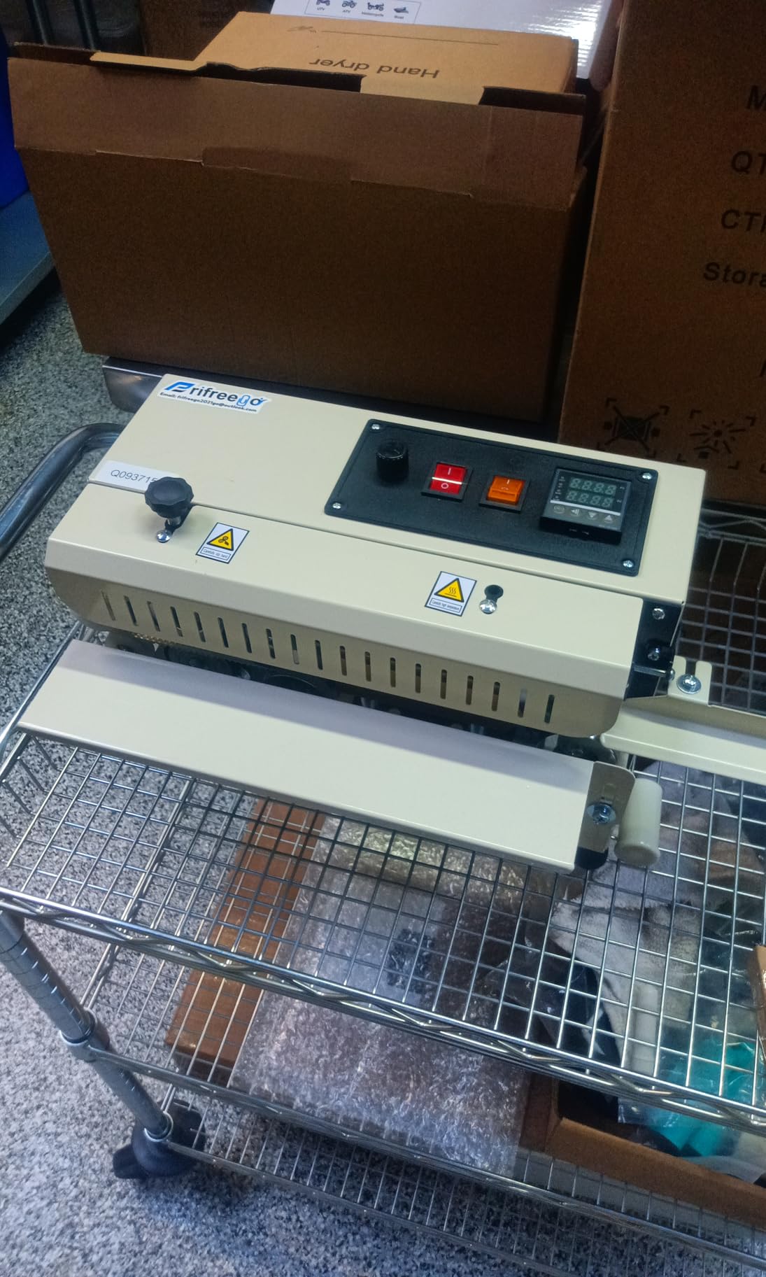 Commercial Heat Sealer Machine, Automatic Continuous Band Sealer, Beige | Temp&Speed Adjustable, 600W High Efficiency Power, Compact Horizontal Bag Sealing Machine for Plastic Packing Bags customer photo 1