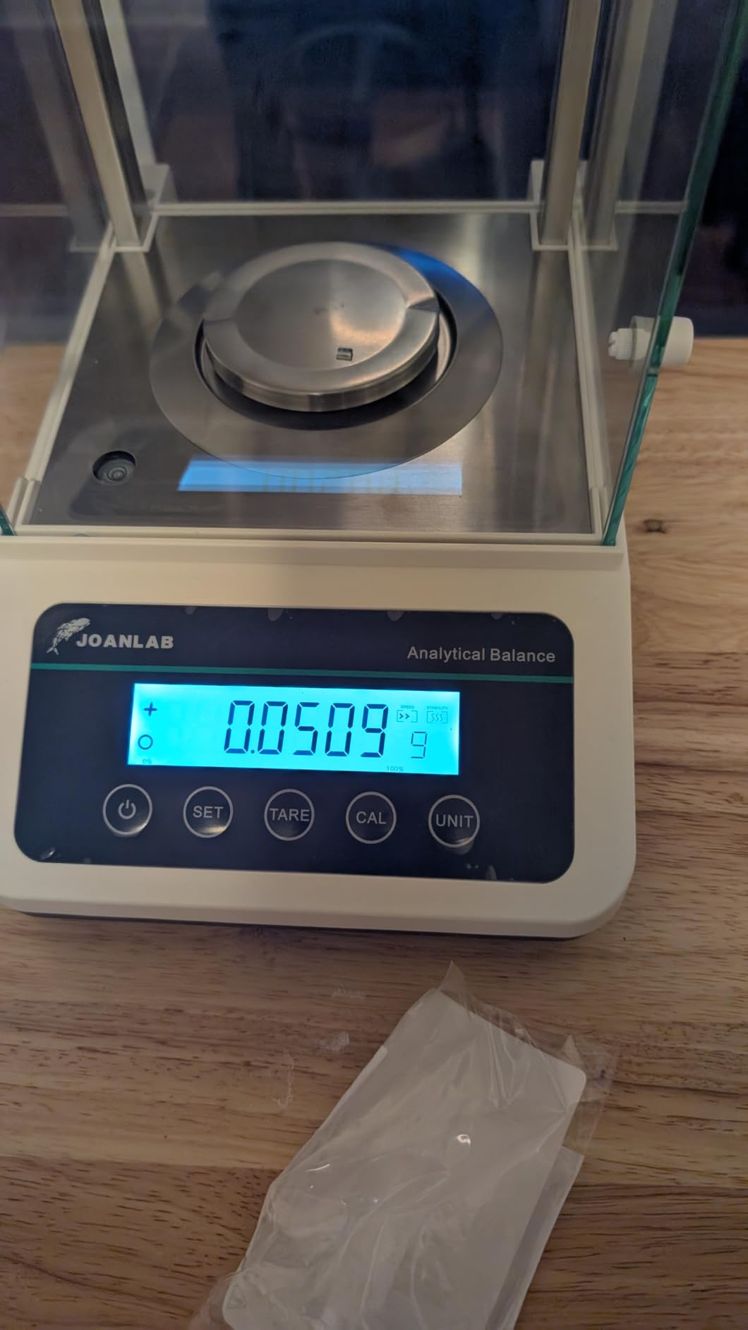 FA2204N Analytical Balance, 0.1mg Dual Calibration | 220g capacity customer photo 2