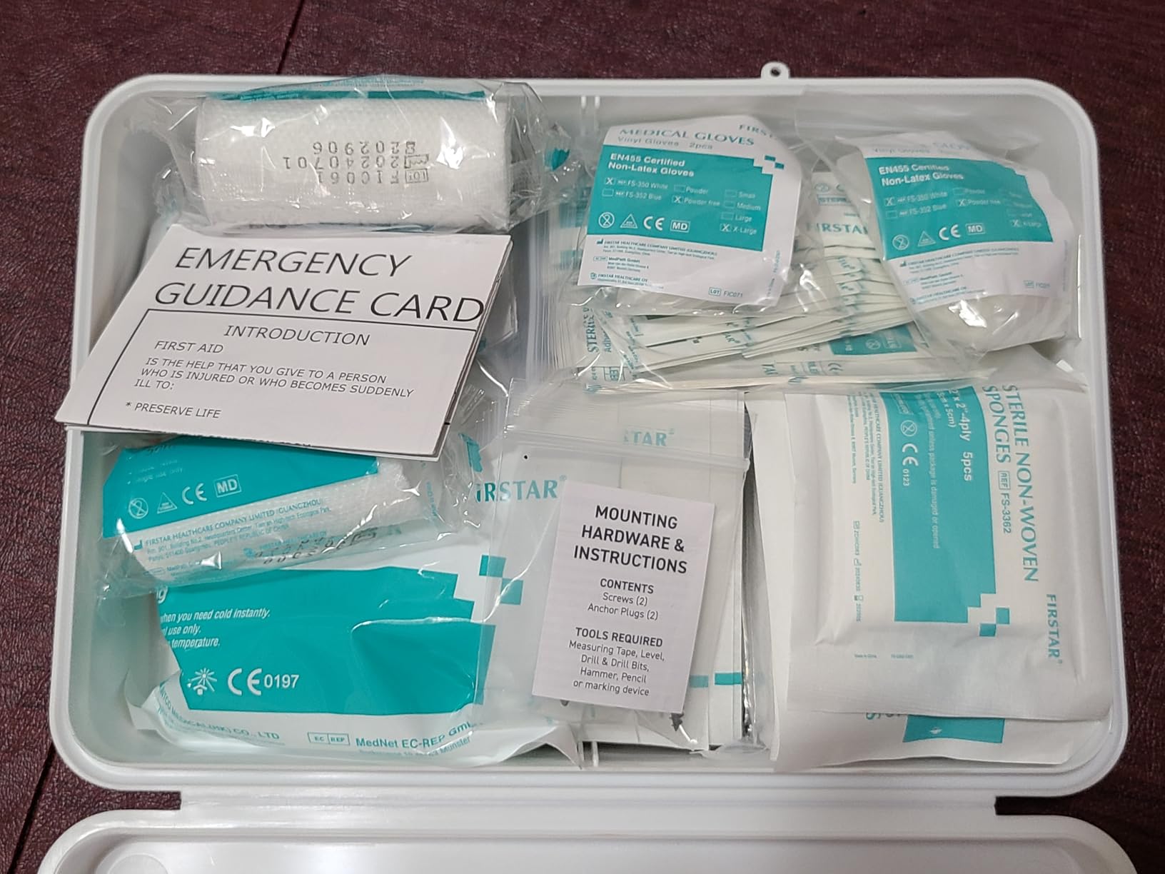 Professional First Aid Kit, Large, Wall Mount & Portable, OSHA Compliant | Wall Mountable & Portable, Hard Case, OSHA Compliant, For Workplace, Office, Restaurants, Work Vehicles, Retail customer photo 2
