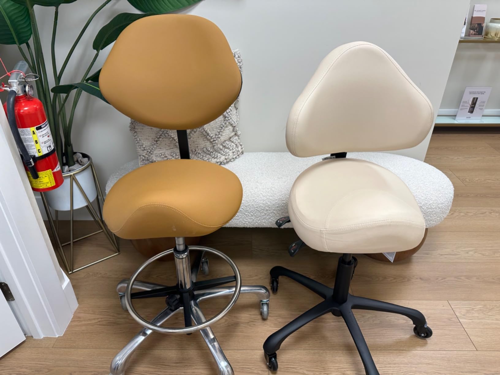 Ergonomic Saddle Chair with Back Support, Adjustable Rolling Stool | Aluminum Base · Adjustable Backrest · PU Casters · 400 lb Capacity · Dental, Salon, Spa & Office customer photo 2