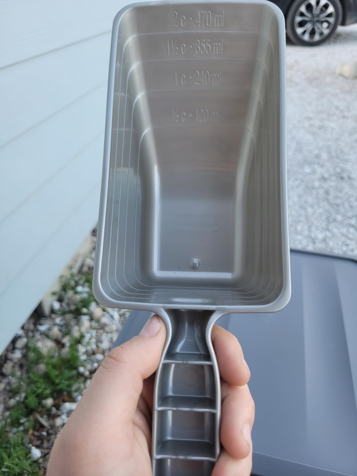IRIS USA Dog Food Storage Container, Up to 54 lbs, Gray/Dark Gray | Made in USA, Comes with Wheels & 2-Cup Scoop, Airtight Seal, BPA-Free, Bird Seed, Cat food, Cat Litter, Treats, Pellets customer photo 2