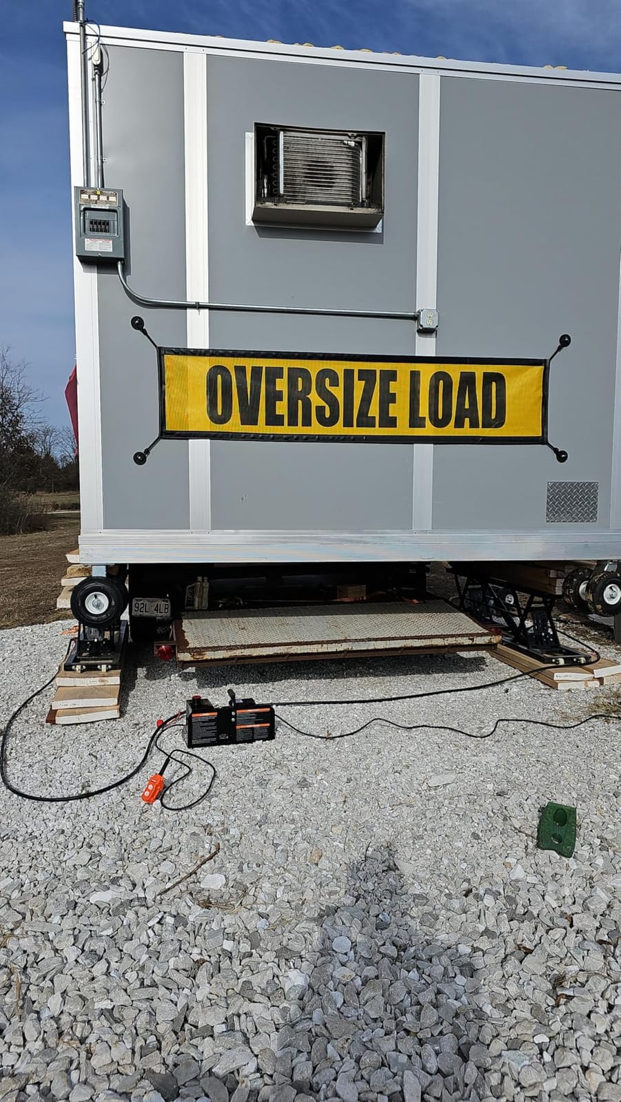 VEVOR Portable Car Lift - 7,000 LBS Capacity, 26.8