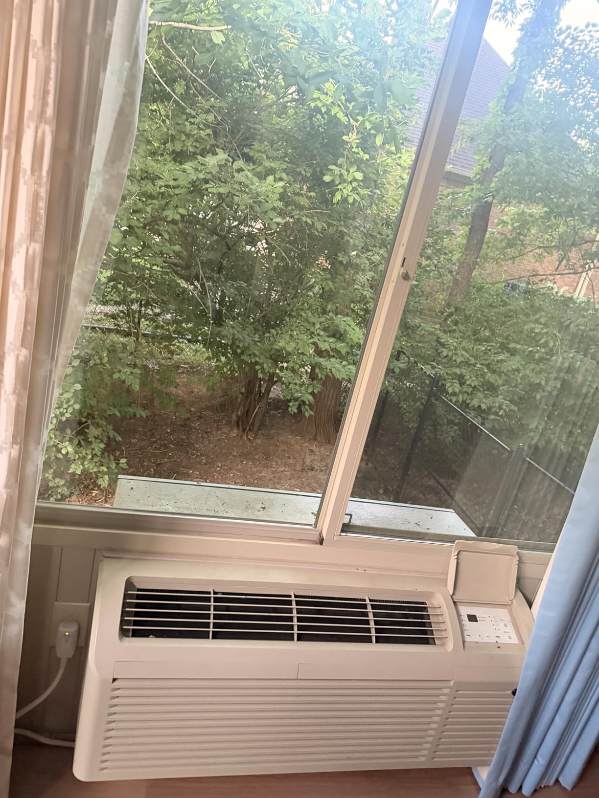 TOSOT 15,000 BTU PTAC Heating and Cooling, Inverter Packaged Terminal Air Conditioner with Heat Pump and 3.5 kW Electric Heater, Ventilation, Works in 20 to 115°F, 11.6 COP, R32 Refrigerant, 230V customer photo 1