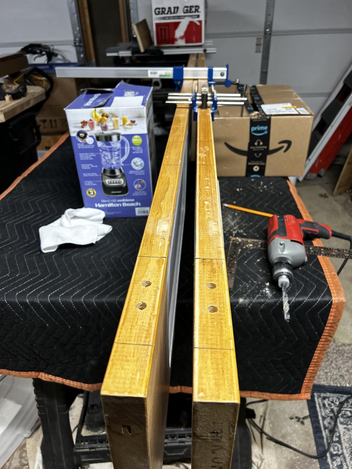 ELEON Self Centering Dowel Jig with Elongated Jaws & Extra Wide Clamp up to 6.7