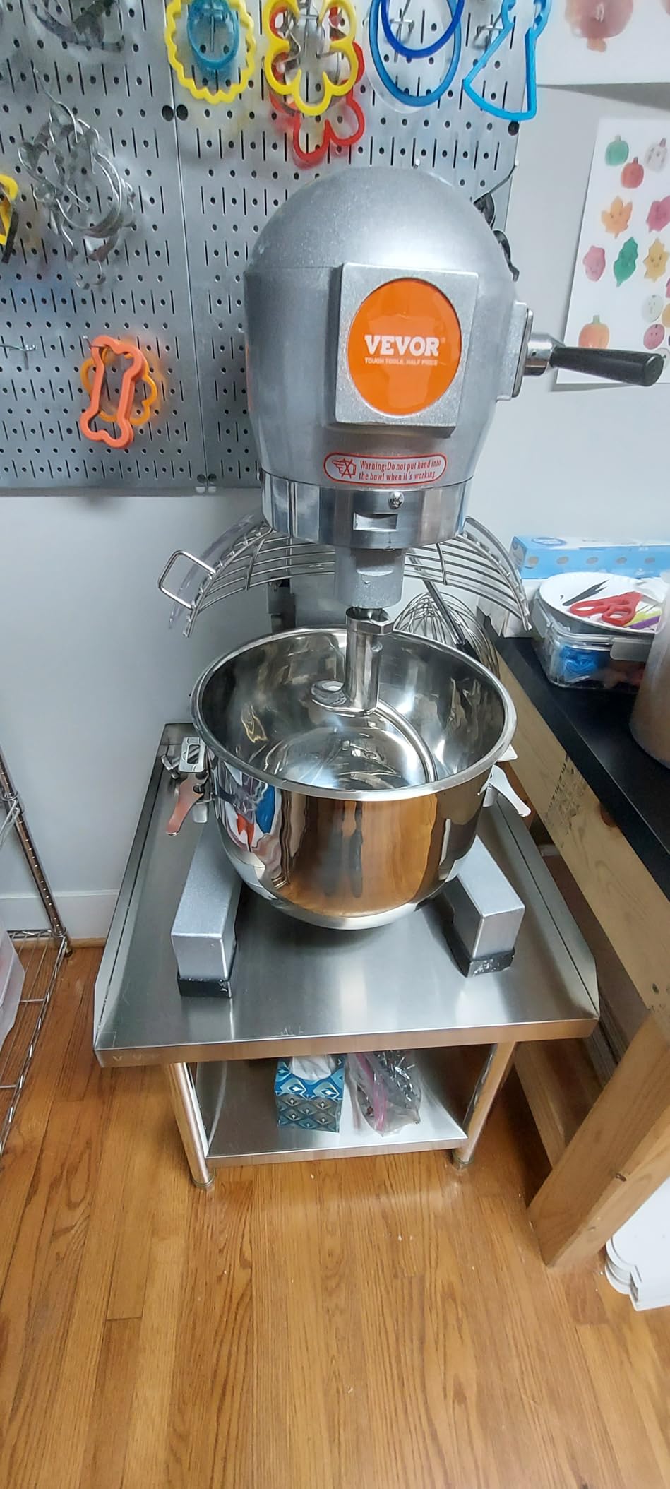 VEVOR Commercial Food Mixer 20Qt, Commercial Mixer with 3 Adjustable Speeds, 1100W Dough Mixer,Commercial Stand Mixer with Stainless Steel Bowl customer photo 2