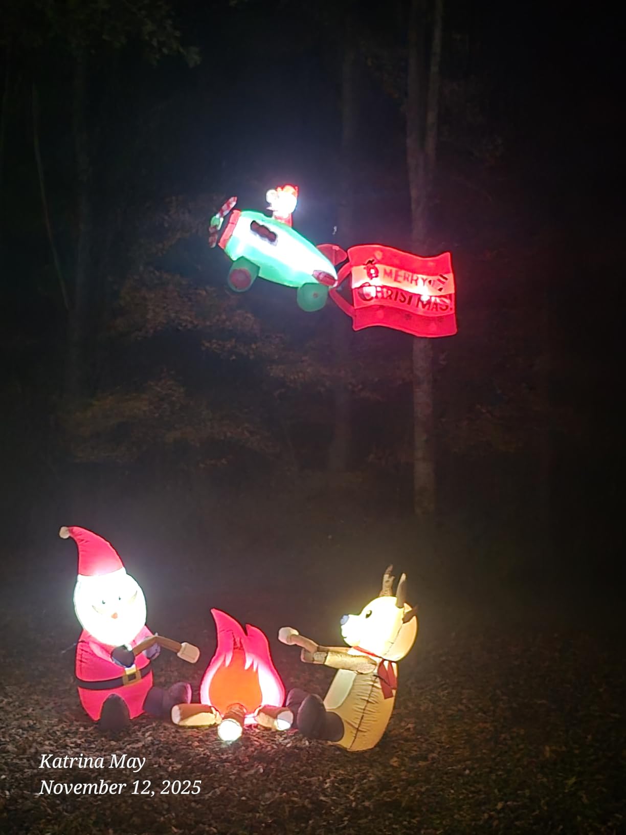 10.5 FT Animated Christmas Inflatables Santa Claus on Airplane, Santa Claus on Helicopter with Merry Christmas Banner, Xmas Blow Ups Outdoor Decorations for Yard Garden Lawn customer photo 1