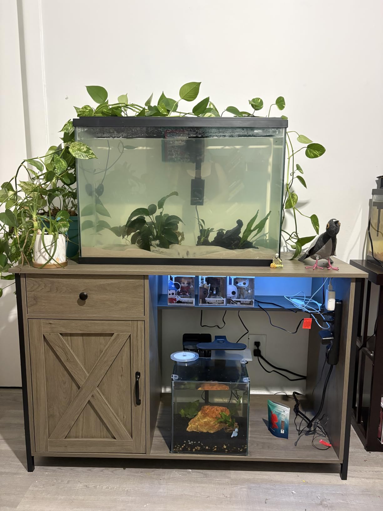 4ever2buy 55-75 Gallon Fish Tank Stand with Power Outlets, LED Light, Heavy Duty Aquarium Stand with Cabinet for Fish Tank Accessories Storage, for Turtle Tank, Reptile Terrarium, 1100LBS, Oak customer photo 2