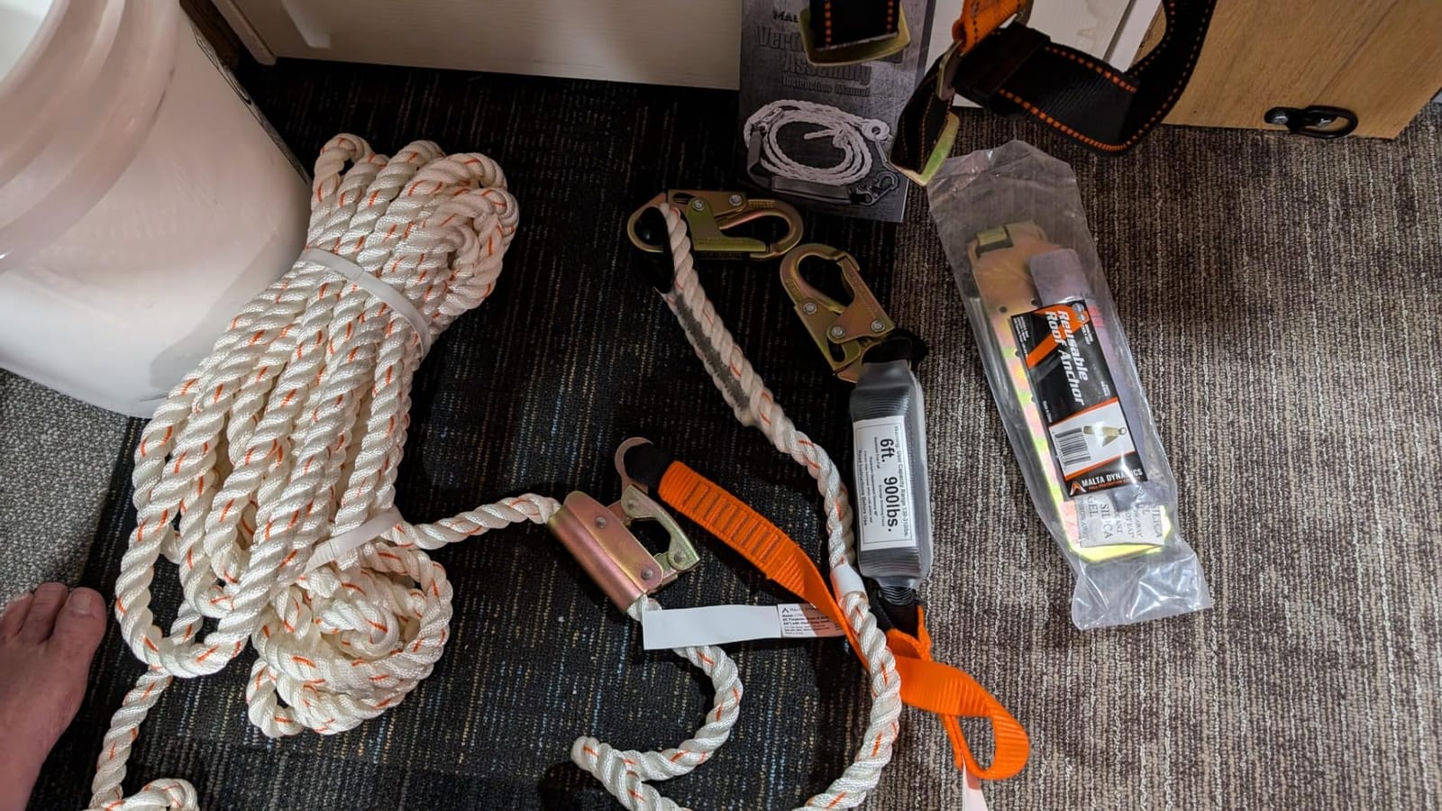 Malta Dynamics 50' Roofer's Safety Bucket Kit - Warthog Pass-Thru Safety Harness, Reusable Roof Anchor, and 50' Vertical Lifeline Assembly, OSHA/ANSI Compliant customer photo 1