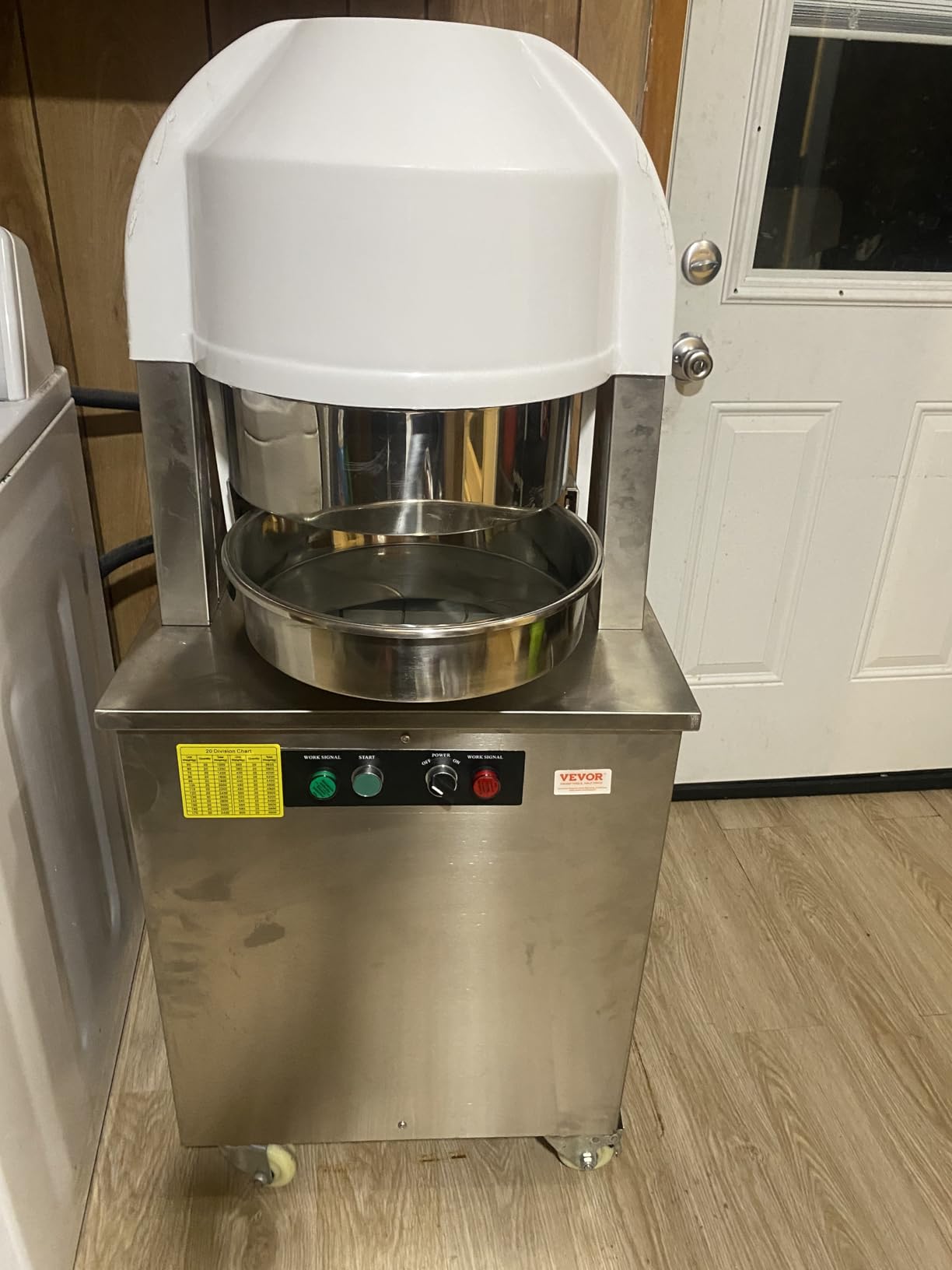 VEVOR Dough Divider, 20PCS Electric Dough Divider Machine, 2.12oz-9.17oz Equal Dough Press Dough Cutting with 304 SS Tray and Copper Motor Divider for Bakery, Restaurant, Commercial Food Preparation customer photo 1