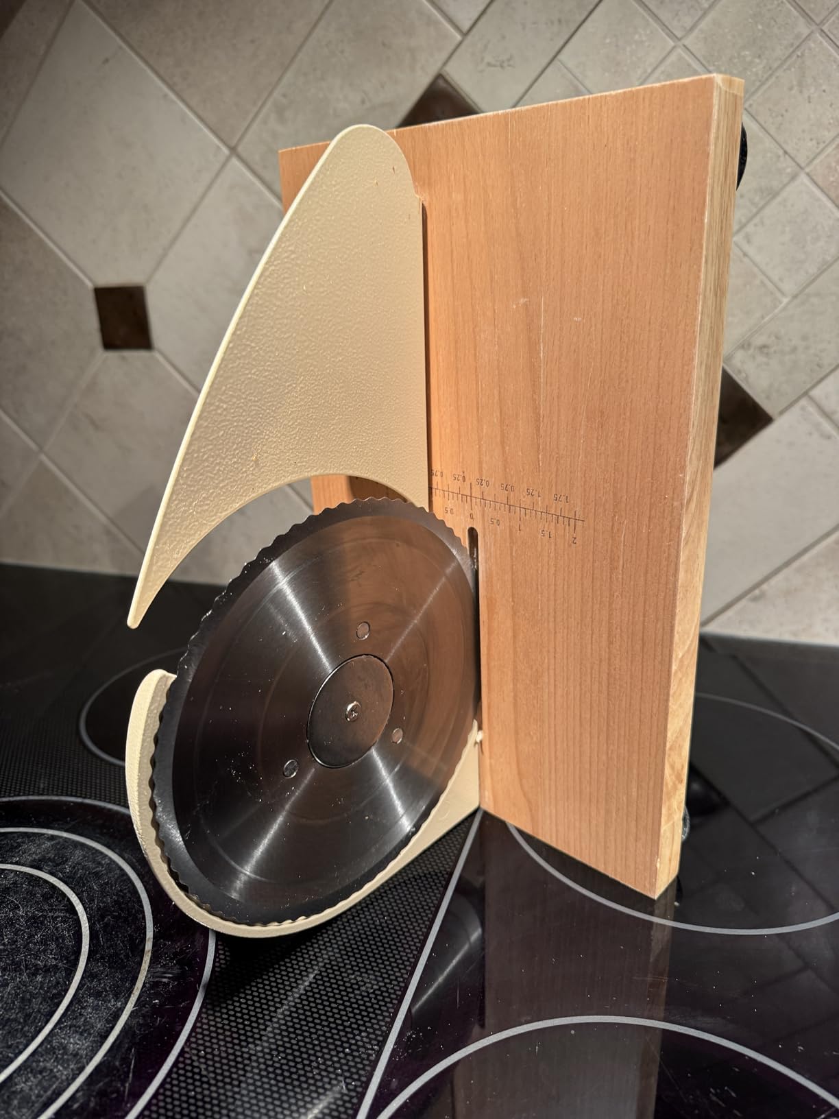 vanerepok Manual Bread Slicer Adjustable Thickness for Homemade Sourdough | Hand Crank Bread Cutter with Scale & Stable Suction Cups & Wood Base for Even Slicing customer photo 2