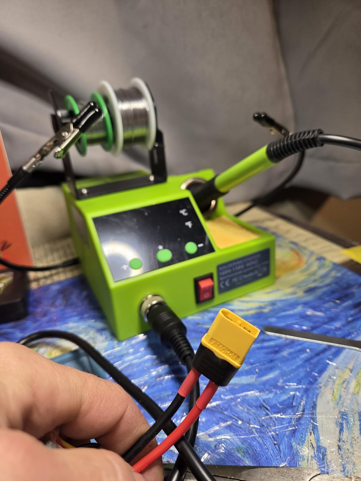 Soldering Station, 100W Digital Display Soldering Iron Station Kit with 2 Helping Hands, 356°F - 896°F, Auto Sleep, °C/°F Conversion, Solder Wire, Tips, Stand, Pump, Tweezers, Tip Cleaner, Green customer photo 1