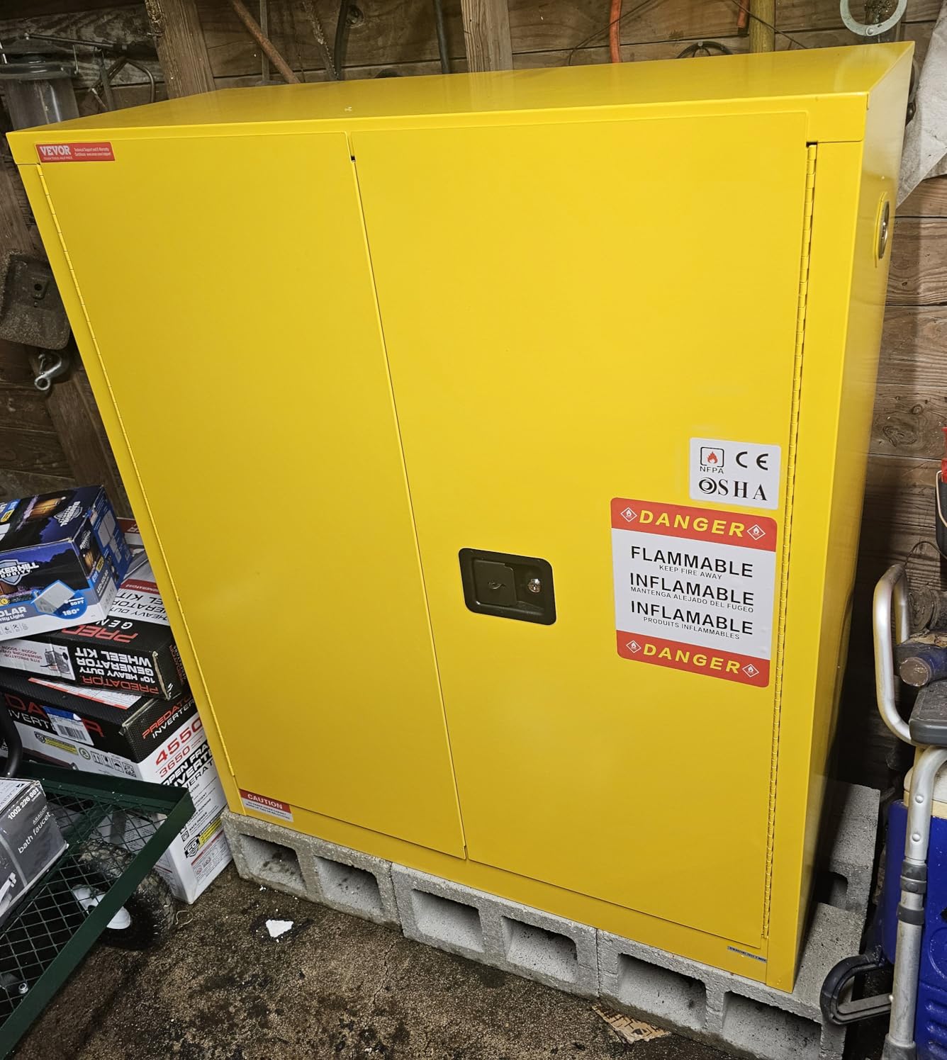 VEVOR Flammable Cabinet 18