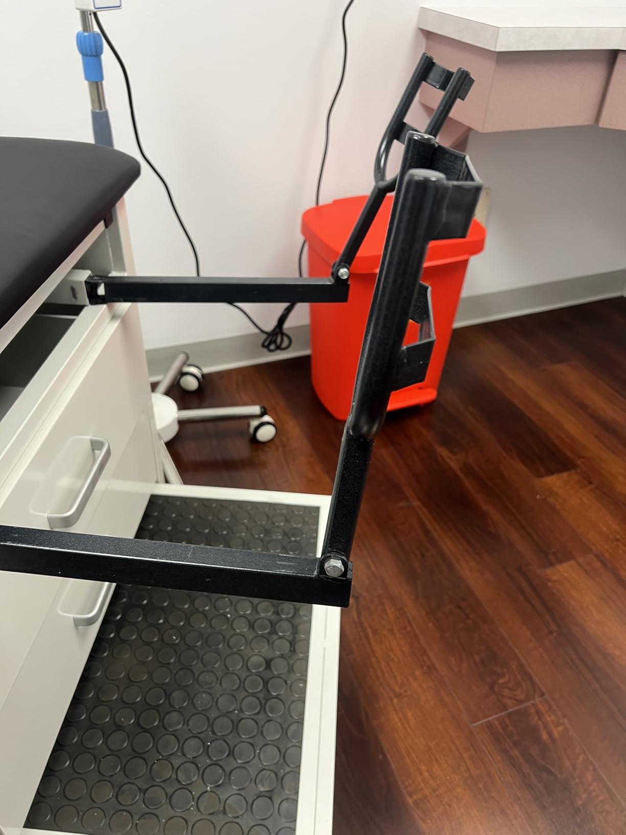 Medical Exam Table, Adjustable Exam Bed with Step Stool, Steel Cabinet, Stirrups & Paper Dispenser Included - Black, 72