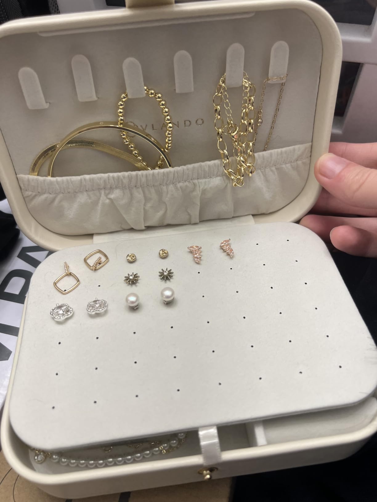 VLANDO Travel Jewelry Case for Women Girls, PU Leather Small Jewelry Box for Rings, Necklaces, Bracelets, Earring Holder Organizer Storage for Travel Essentials - Beige customer photo 2