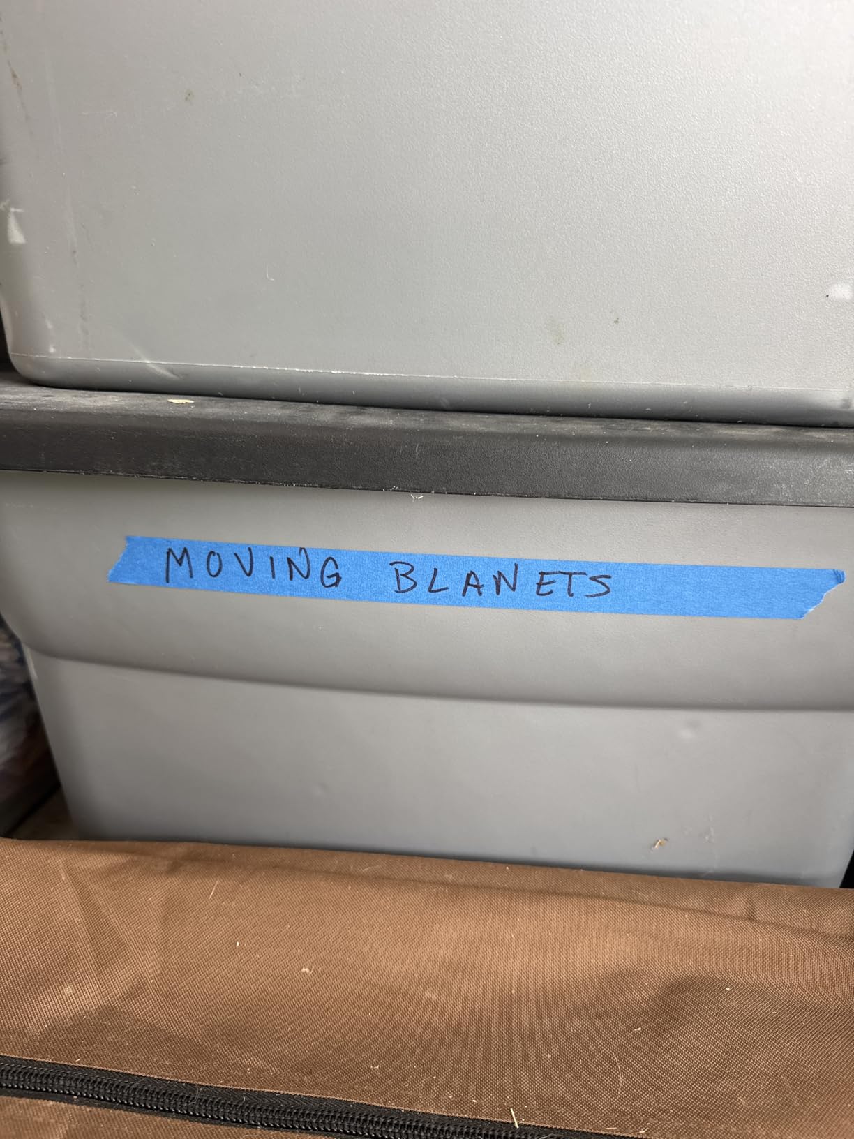 Amazon Basics Reinforced Tear-Resistant Moving Blankets, 72