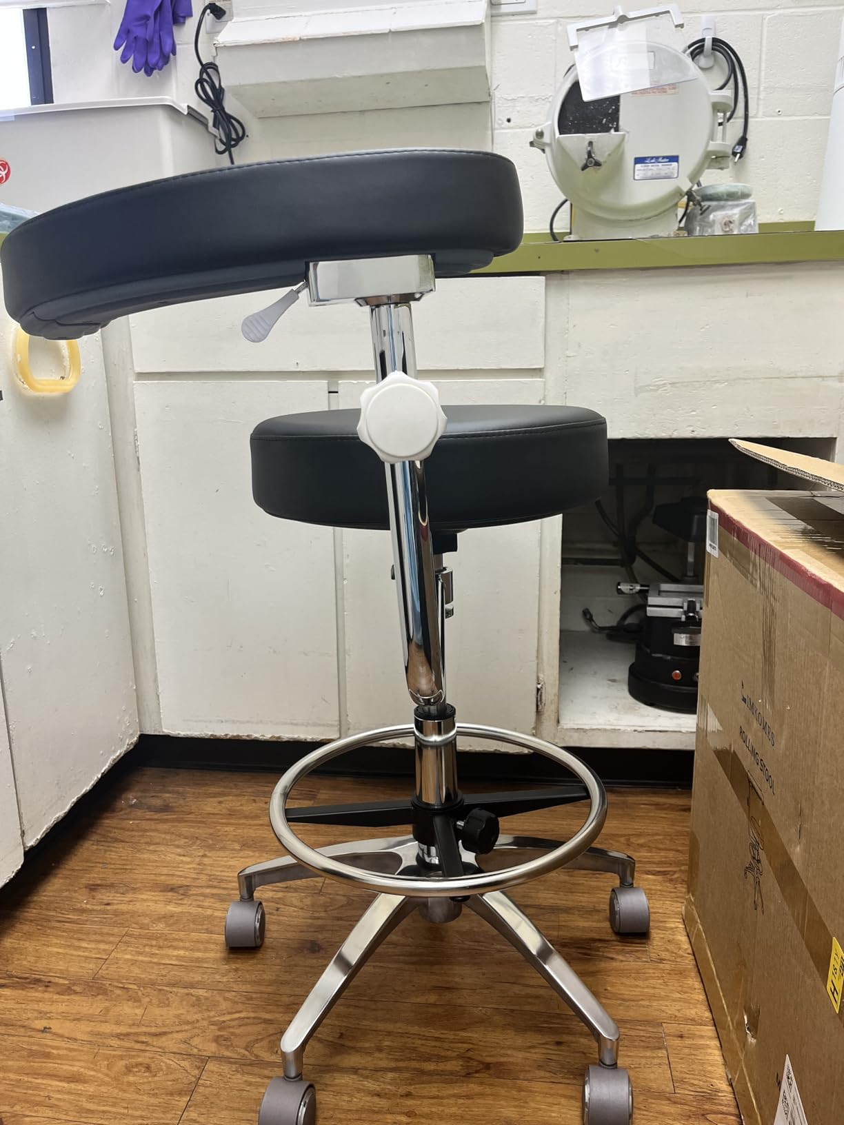 Dental Stool on Wheels,400lb Swivel Round Stool with Rolling Base | PU Leather|Adjustable Armrest&Foot pedal Ring|Silent Castes|Ergonomic Dentist Assistant Chair for Hygienists,Medical,Clinic customer photo 2